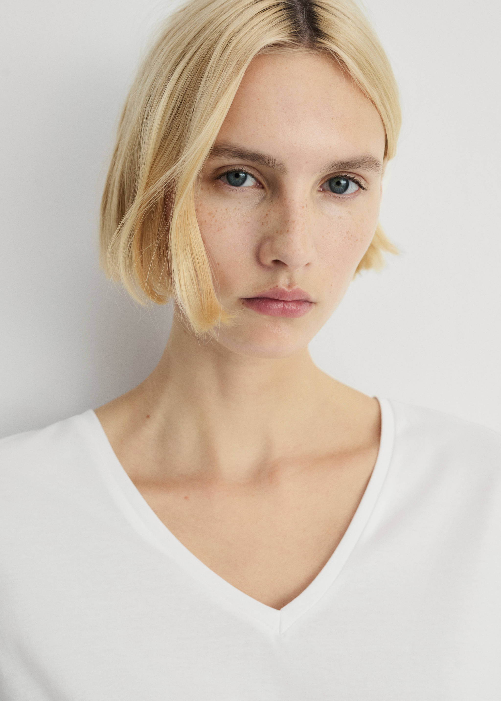 Seersucker striped two-piece pyjamas - Details of the article 1