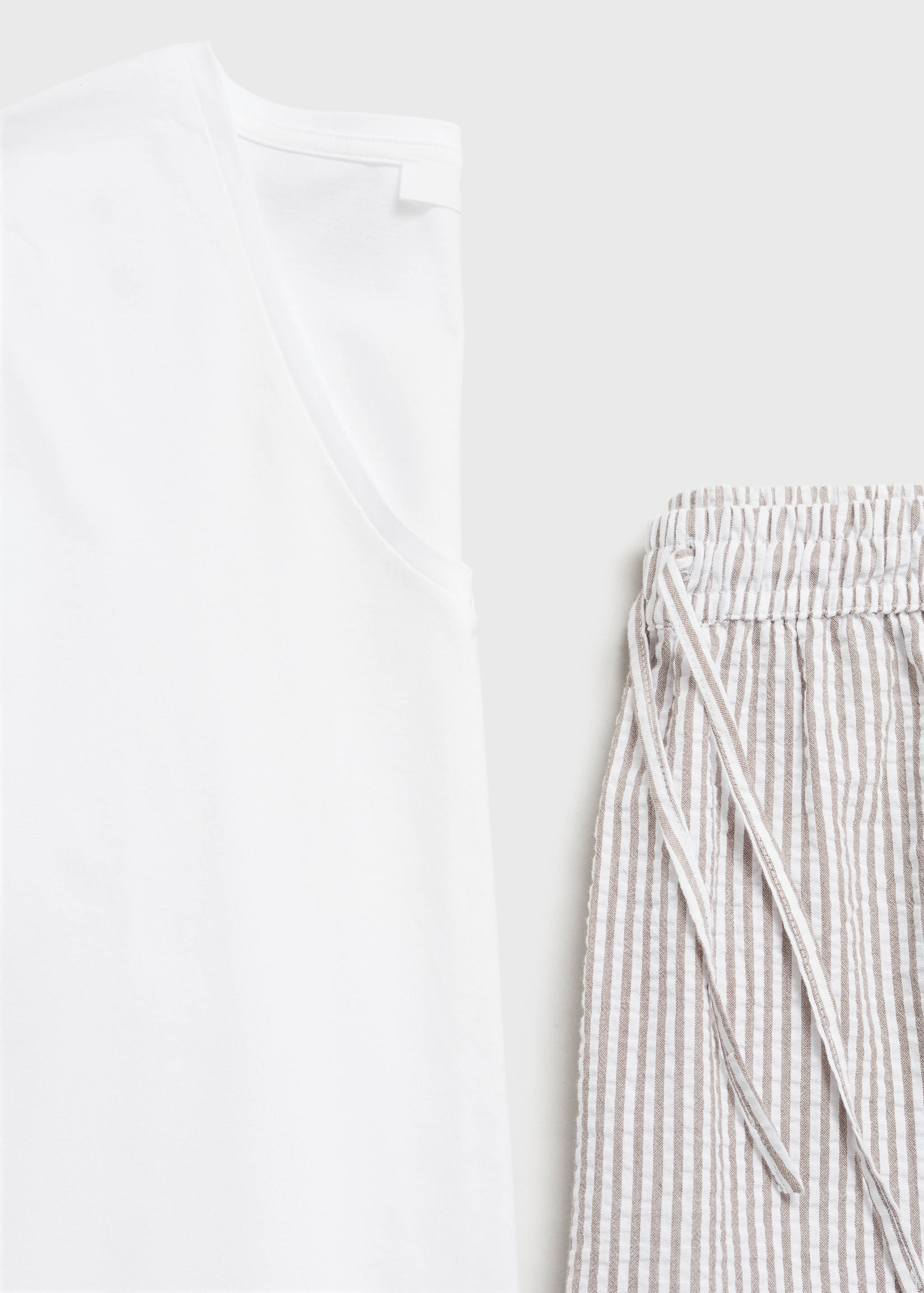 Seersucker striped two-piece pyjamas - Details of the article 8