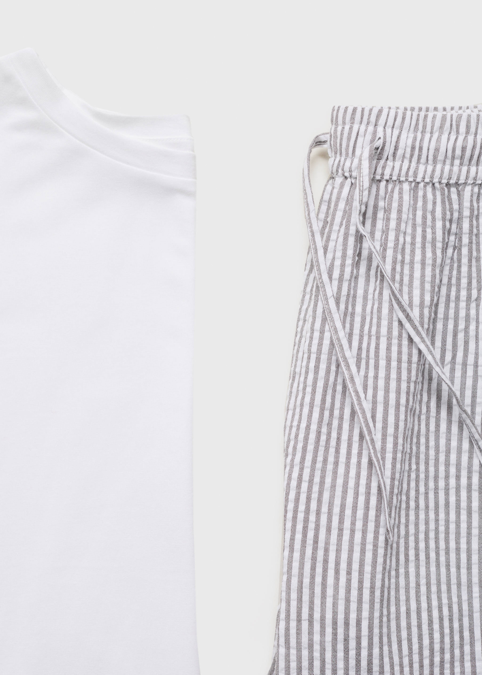 Seersucker striped two-piece pyjamas - Details of the article 8
