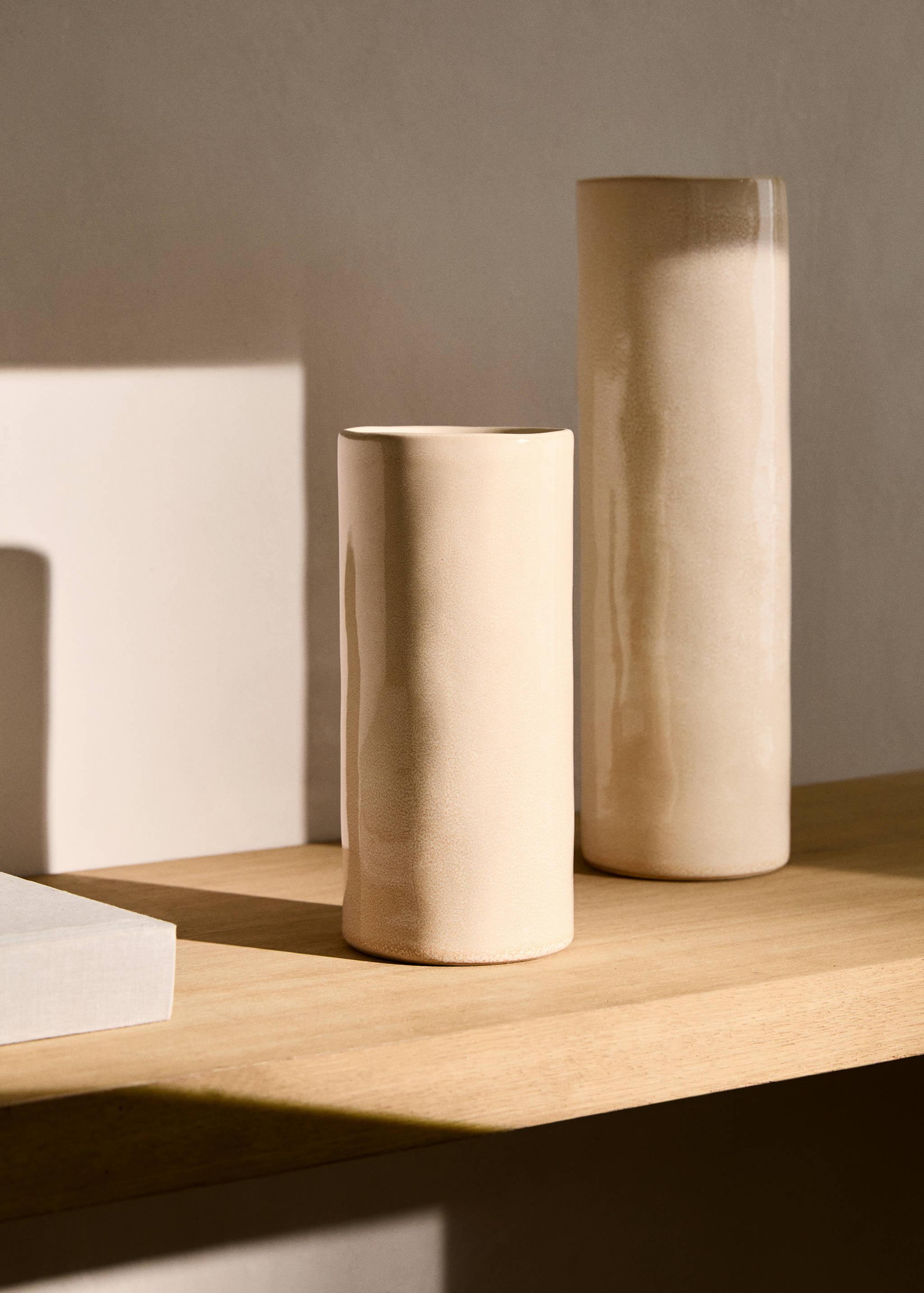 Stoneware cylindrical vase 20cm - General plane