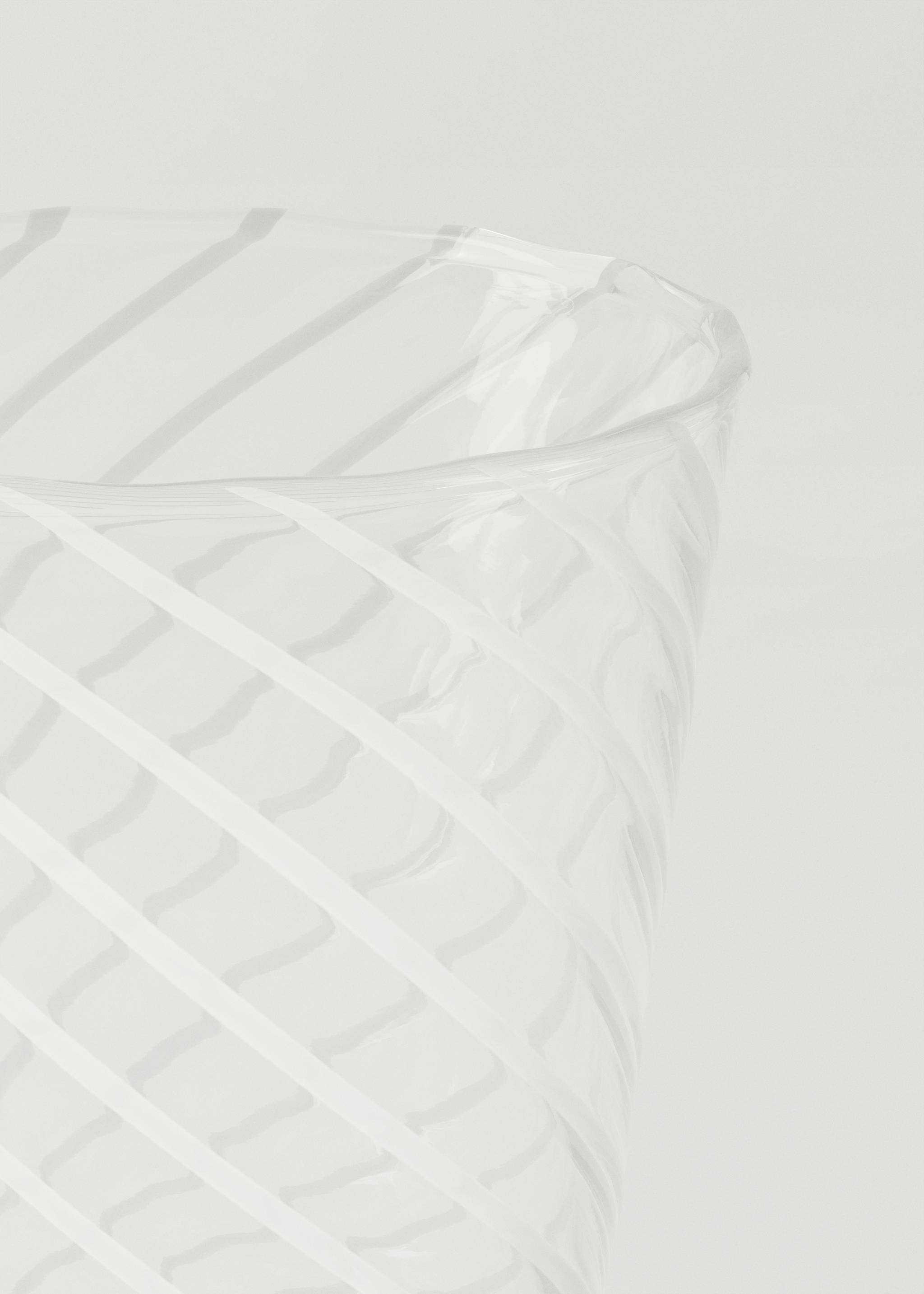 Small borosilicate glass with coloured spiral - Details of the article 2