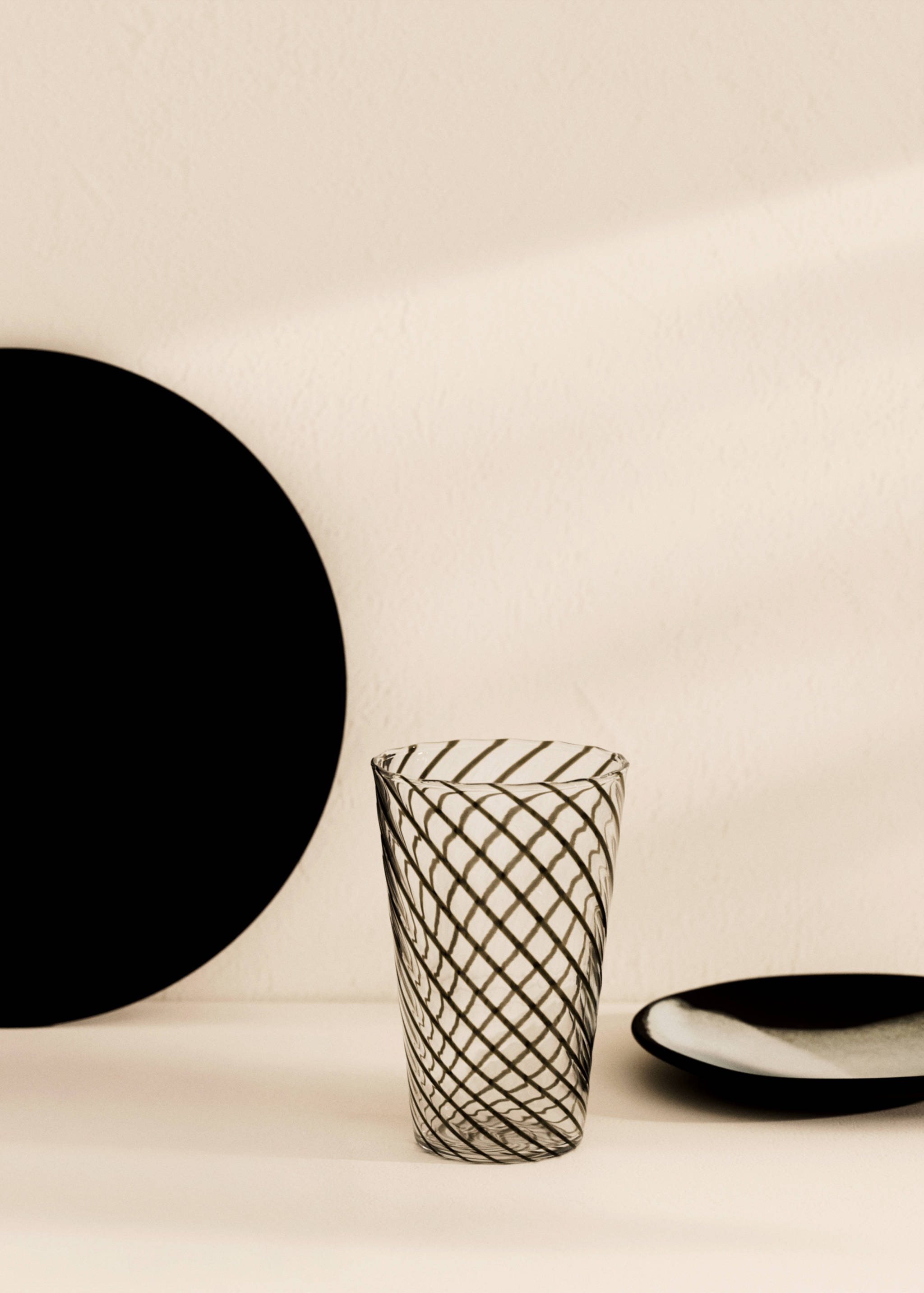 Medium borosilicate glass with coloured spiral - General plane