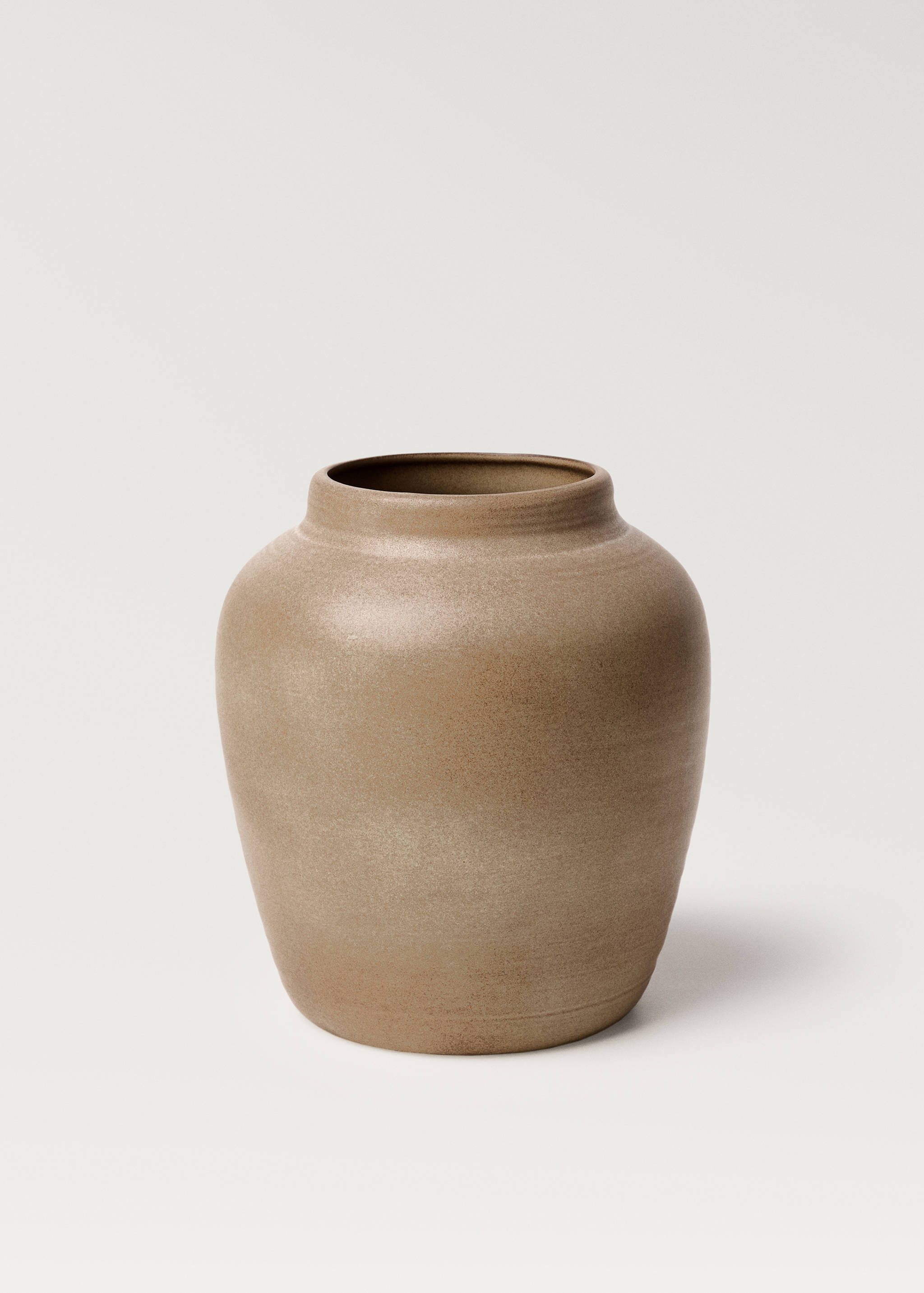 Medium ceramic vase with bulbous design - Article without model