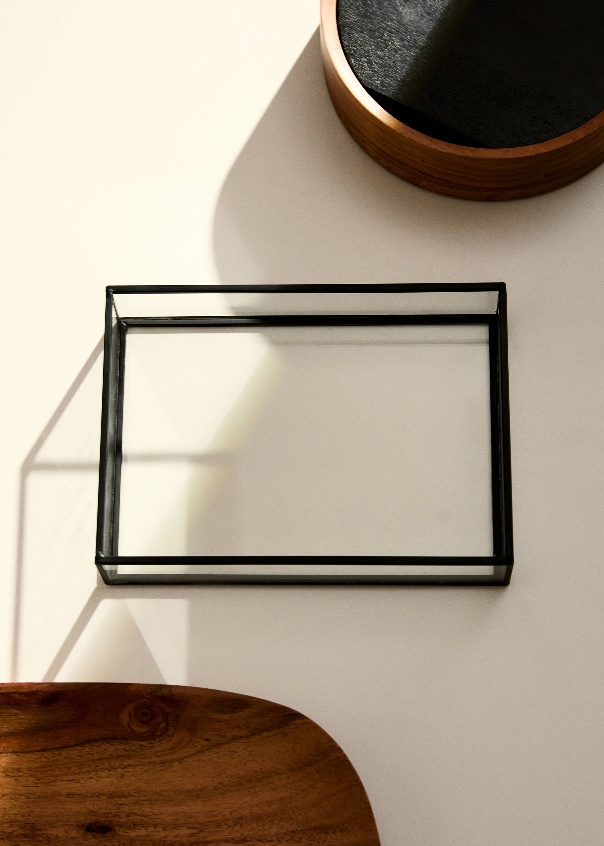 Small glass and metal jewellery box - General plane