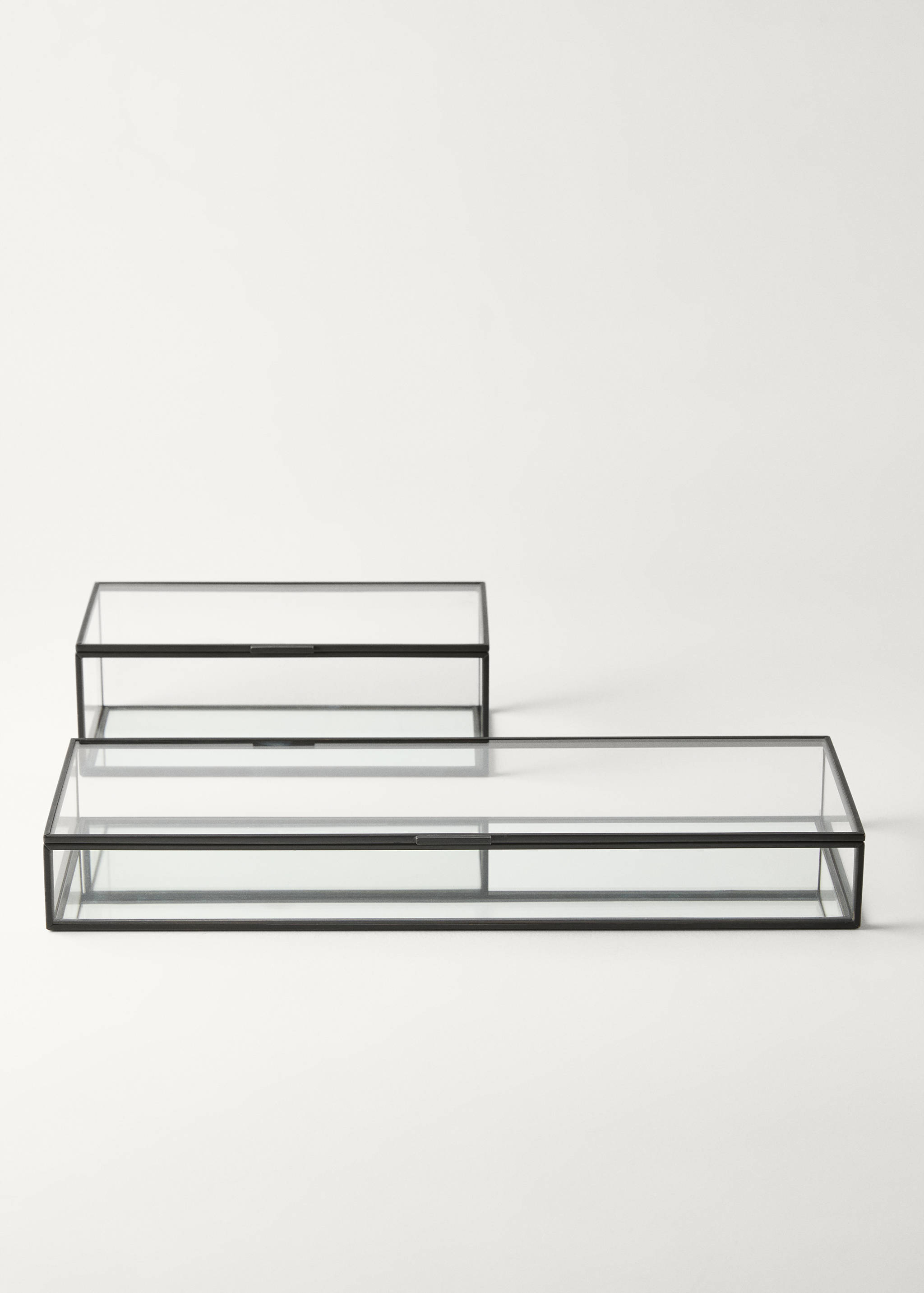 Small glass and metal jewellery box - Details of the article 4