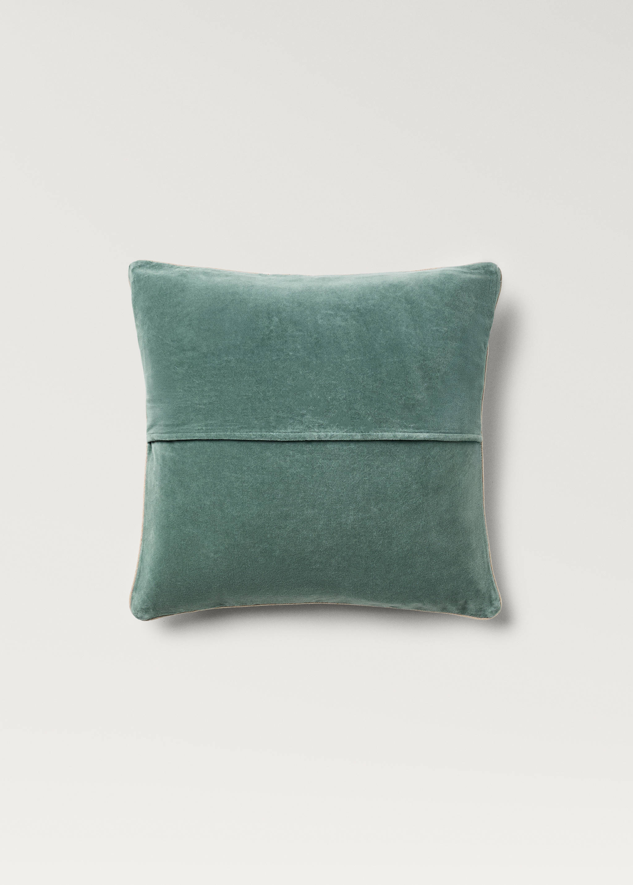 Velvet cushion cover with seam detail 50x50 cm - Details of the article 1