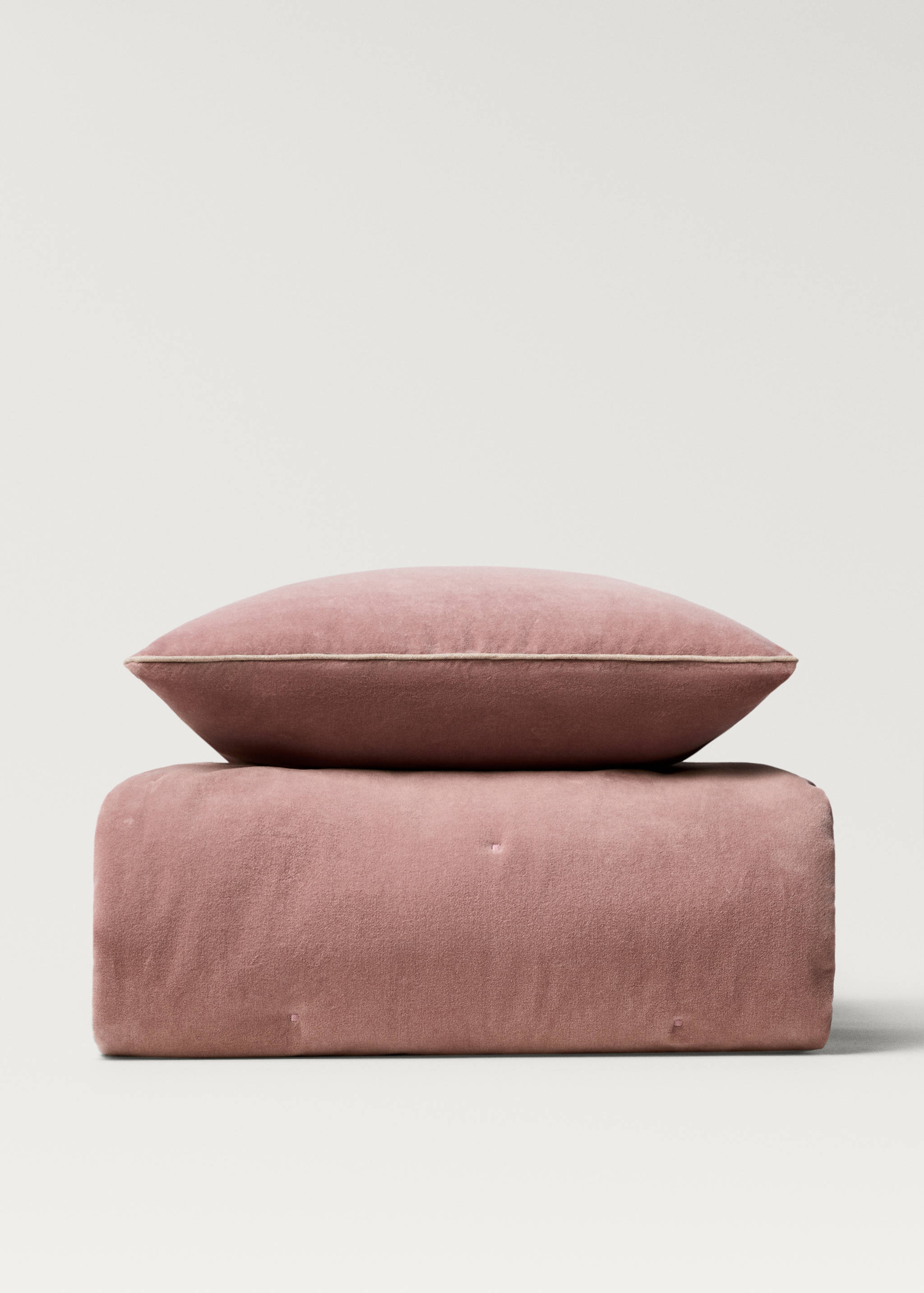 Velvet cushion cover with seam detail 50x50 cm - Details of the article 5