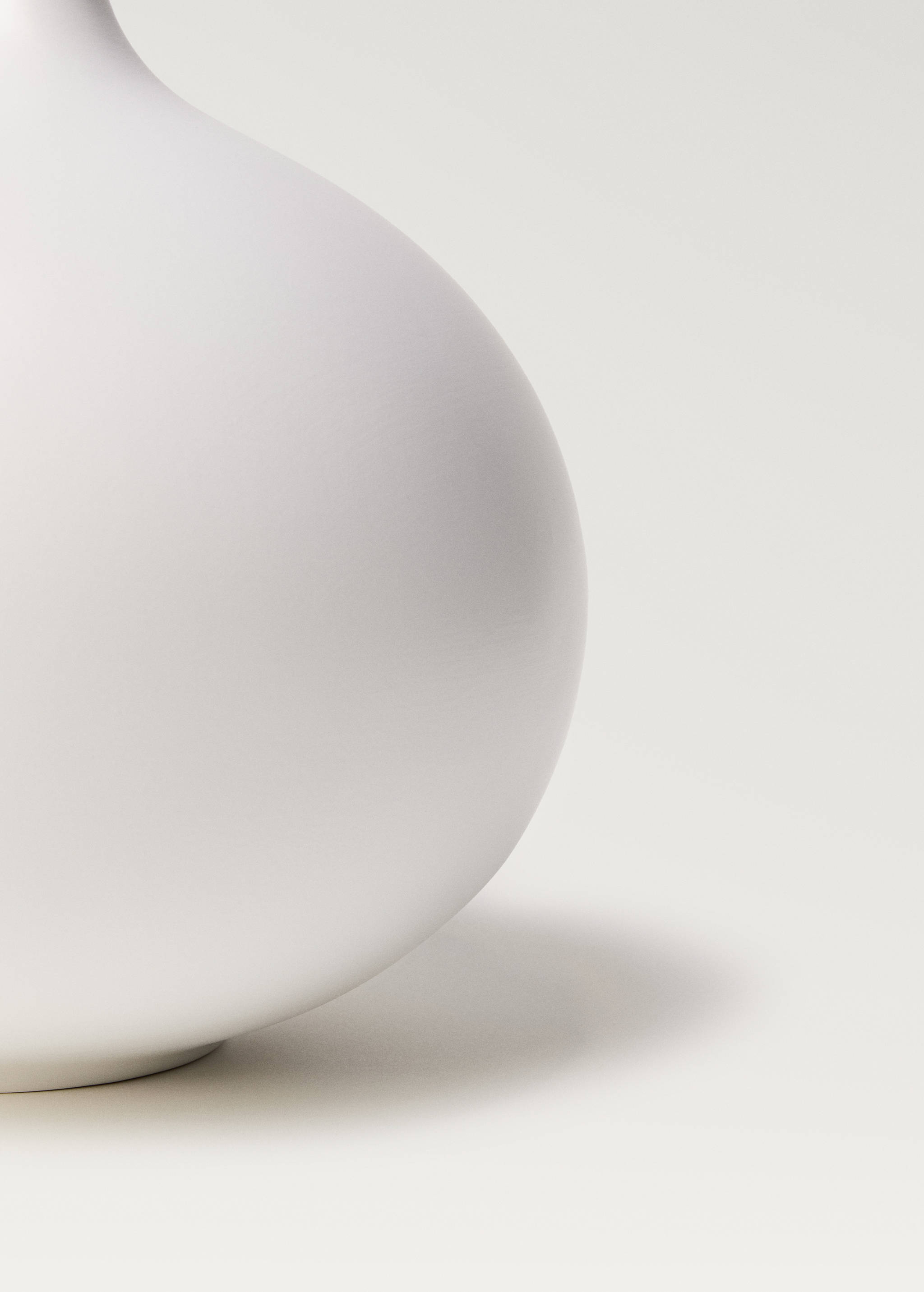 Round earthenware vase - Details of the article 3