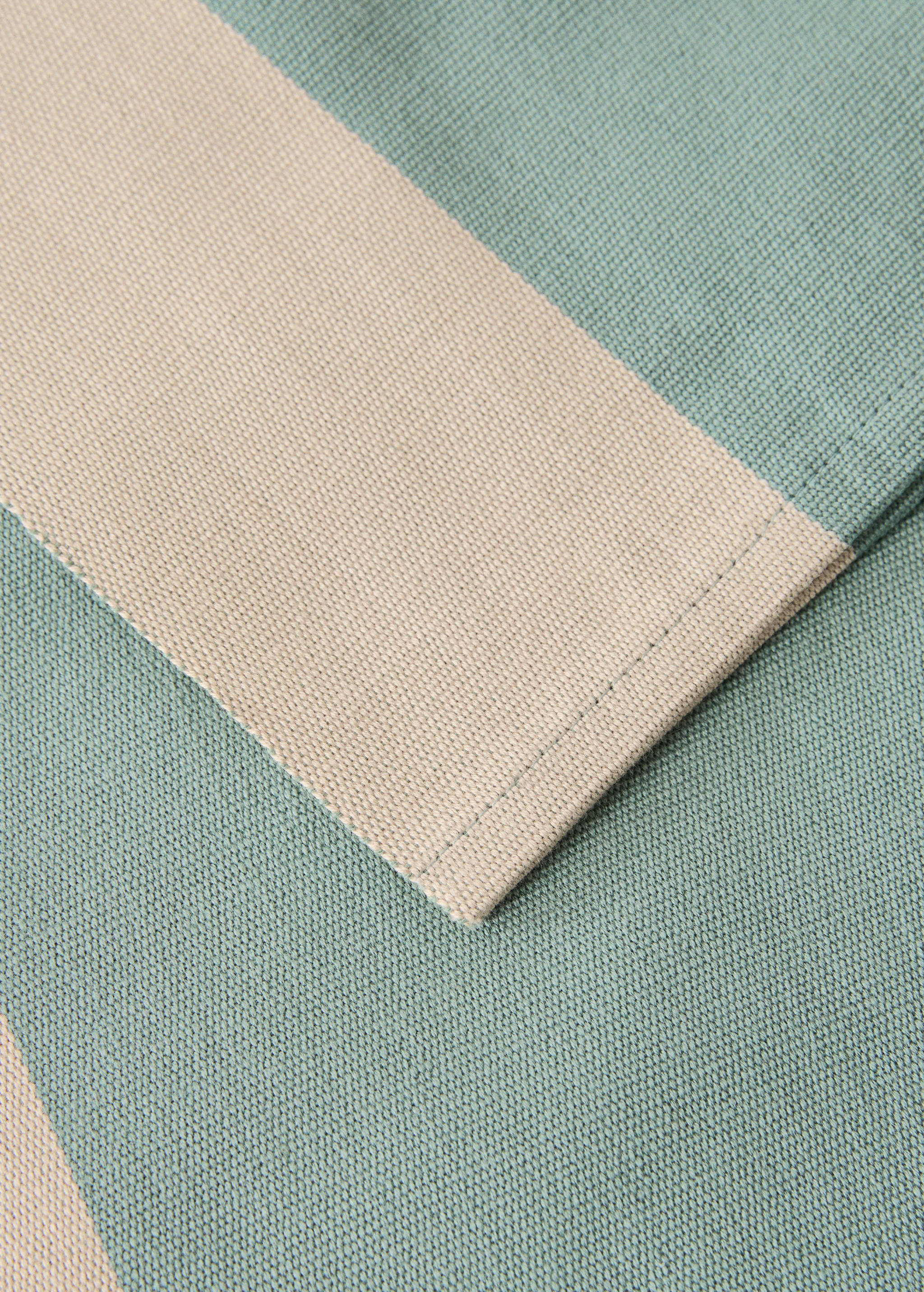 Τραβέρσα τραπεζιού από βαμβάκι με σχέδιο ρίγες από βαμμένο νήμα - Λεπτομέρεια του προϊόντος 1