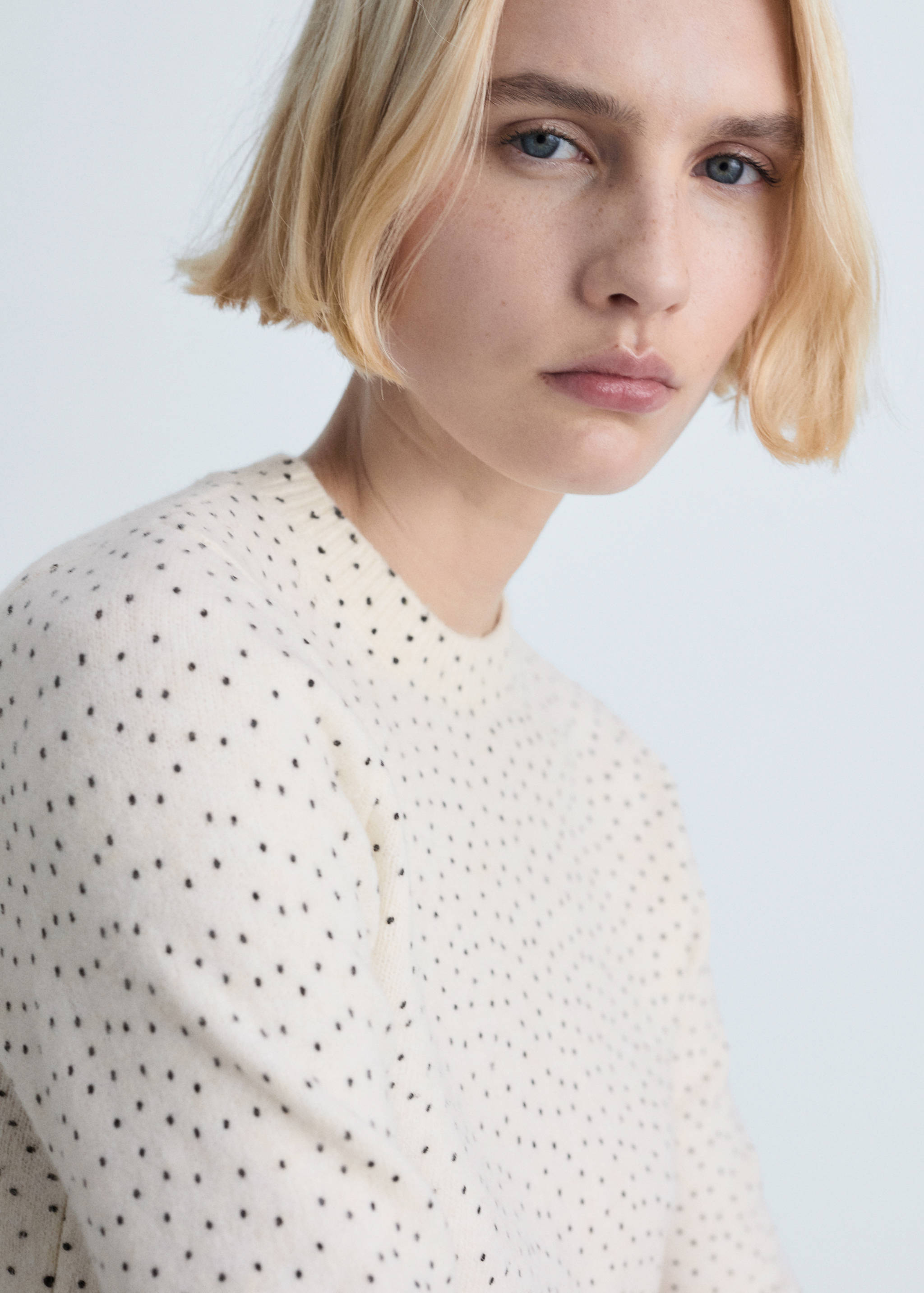 Polka-dot knitted sweater - Details of the article 1