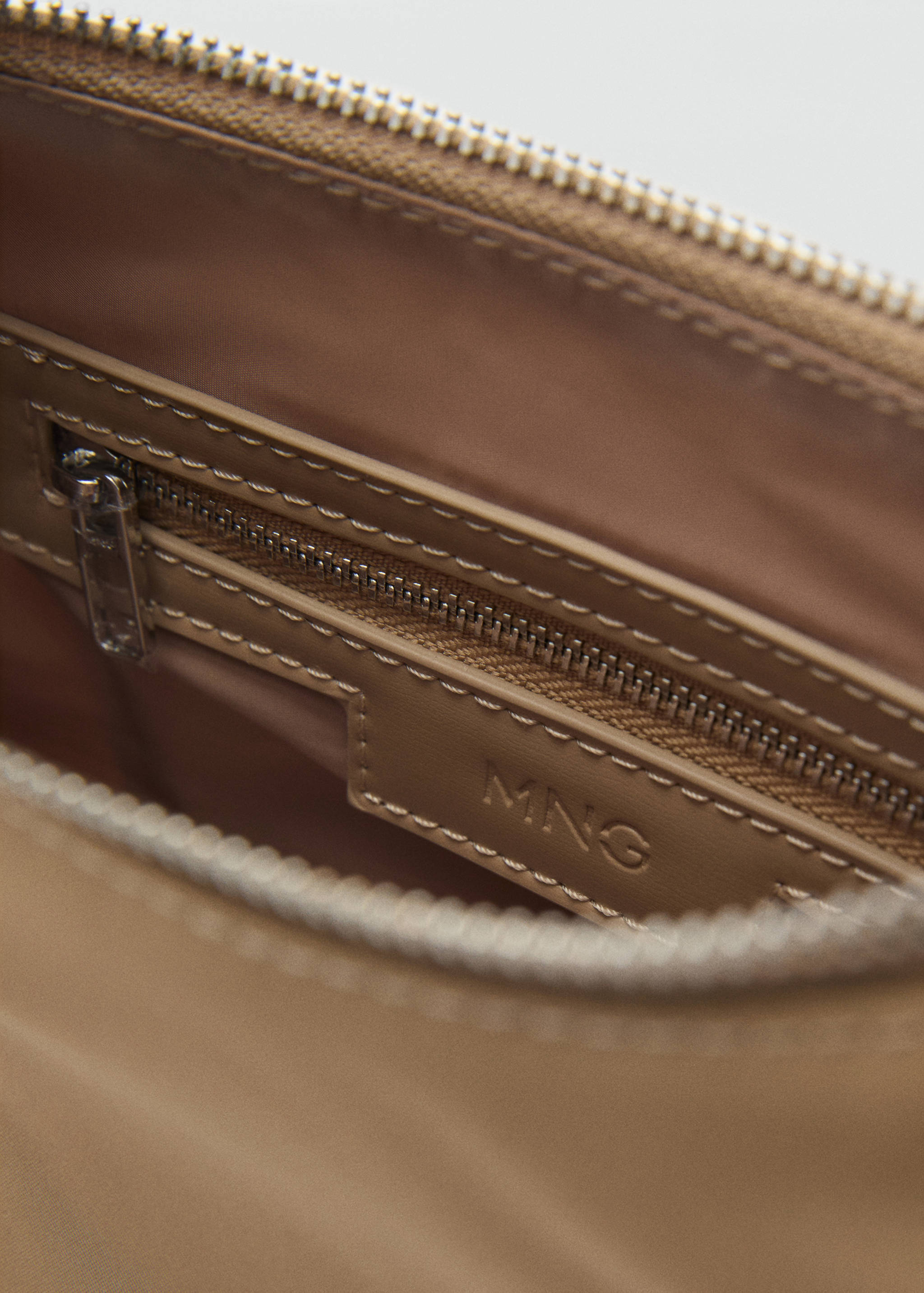 Small nylon shoulder bag - Details of the article 3