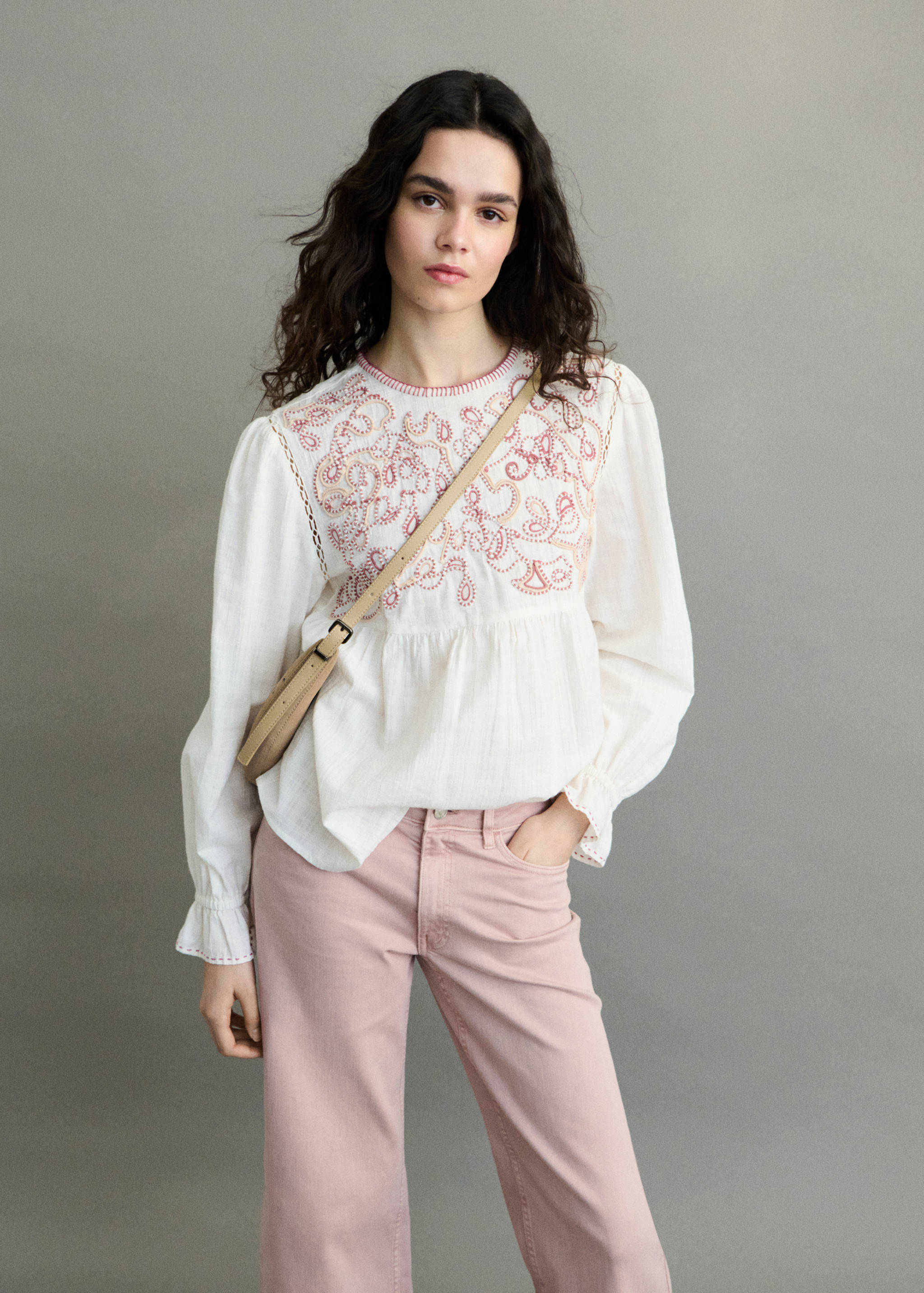 Embroidered cotton blouse - Details of the article 5