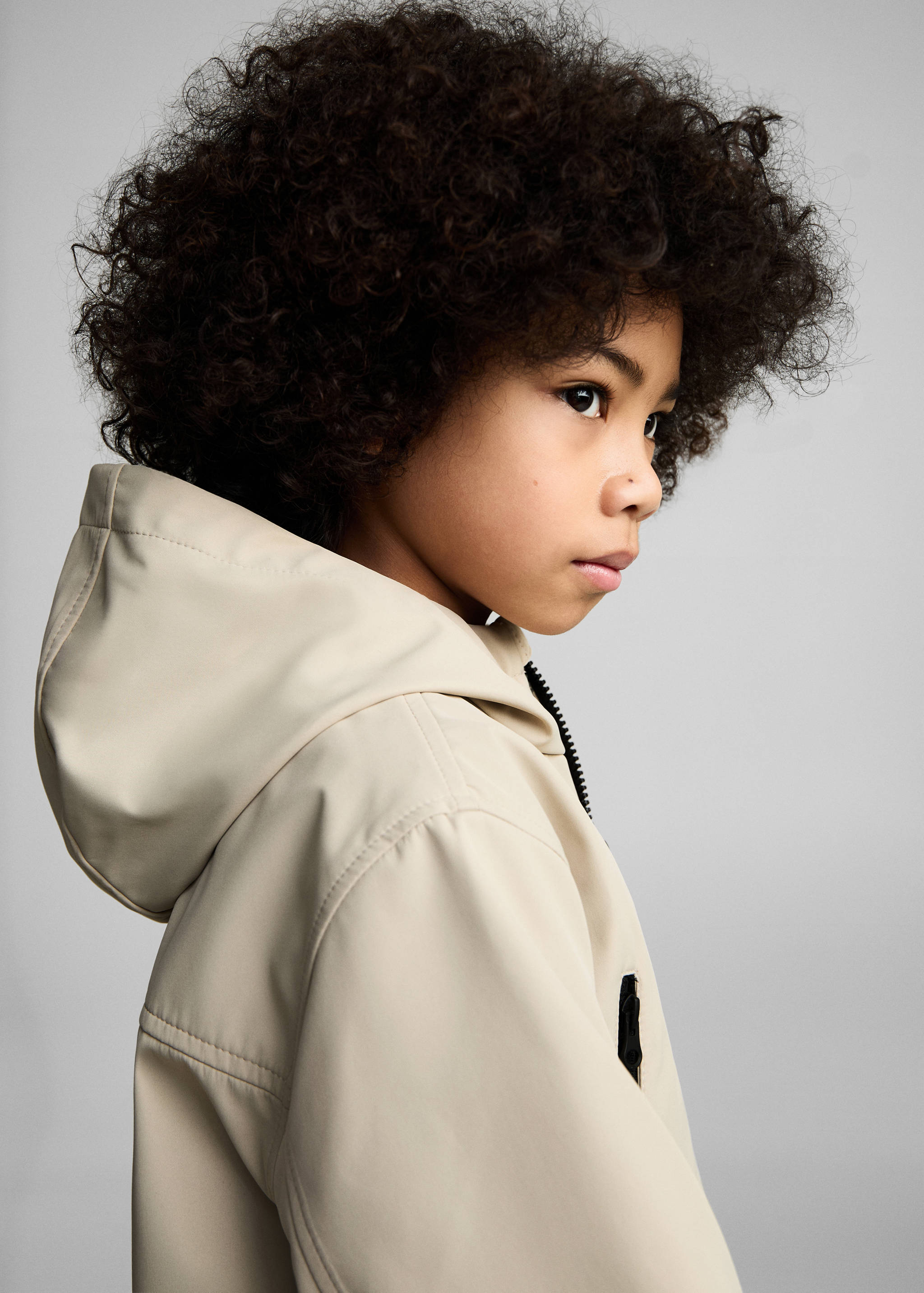 Hooded parka with pocket - Details of the article 1