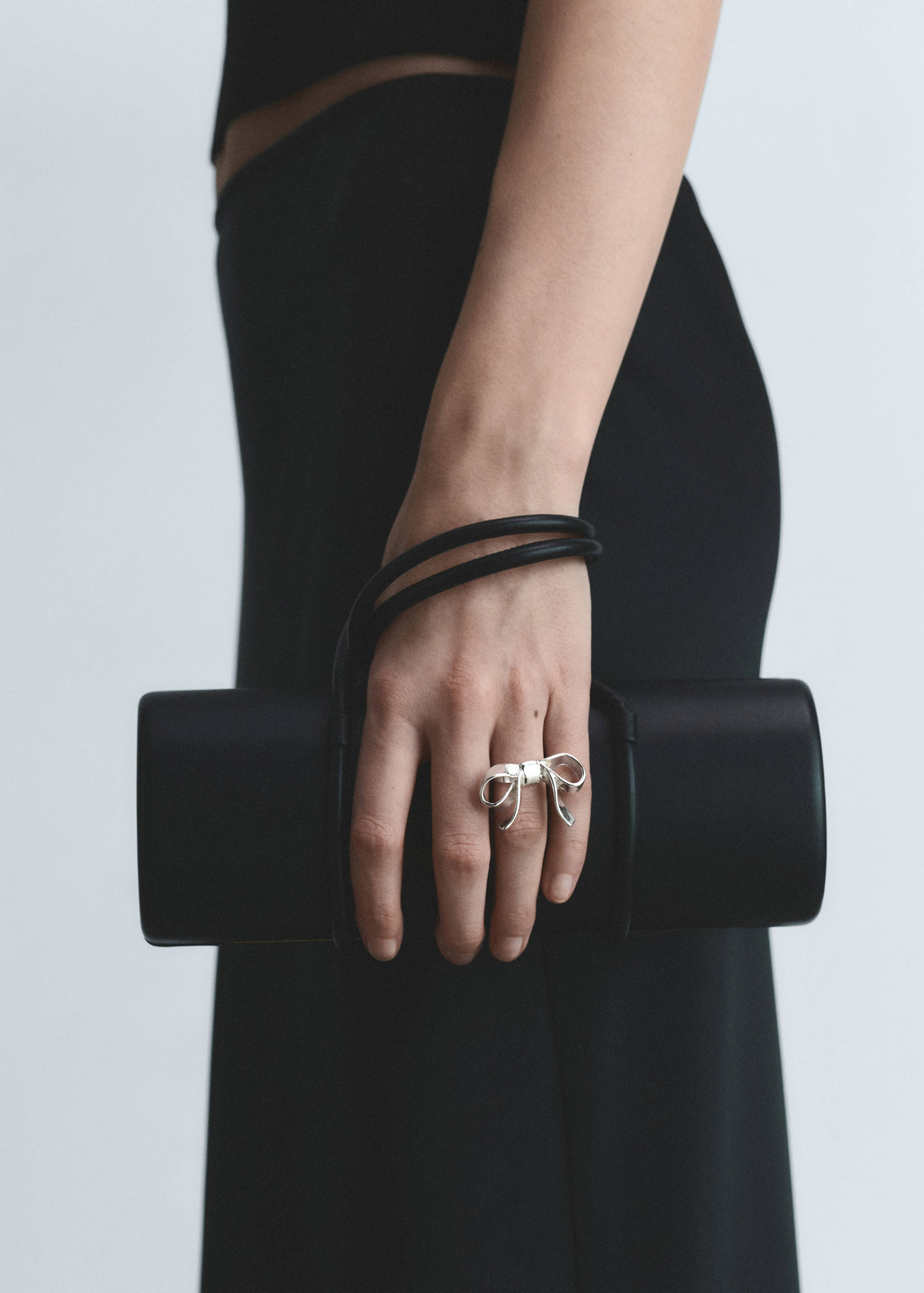 Кольцо с бантиком - Общий план