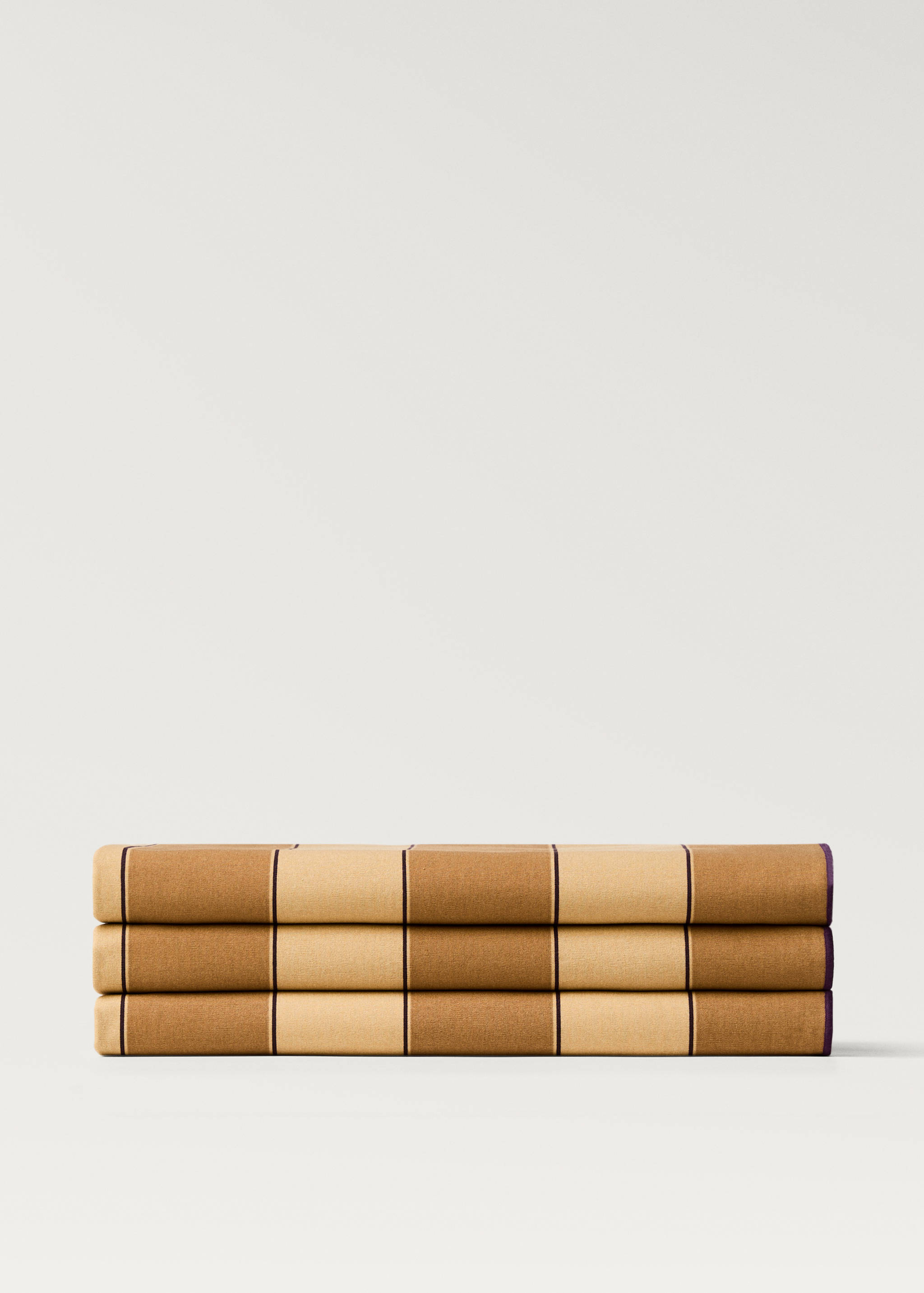 Βαμβακερό ριγέ τραπεζομάντιλο με ρητίνη για 2 έως 4 άτομα - Προϊόν χωρίς μοντέλο