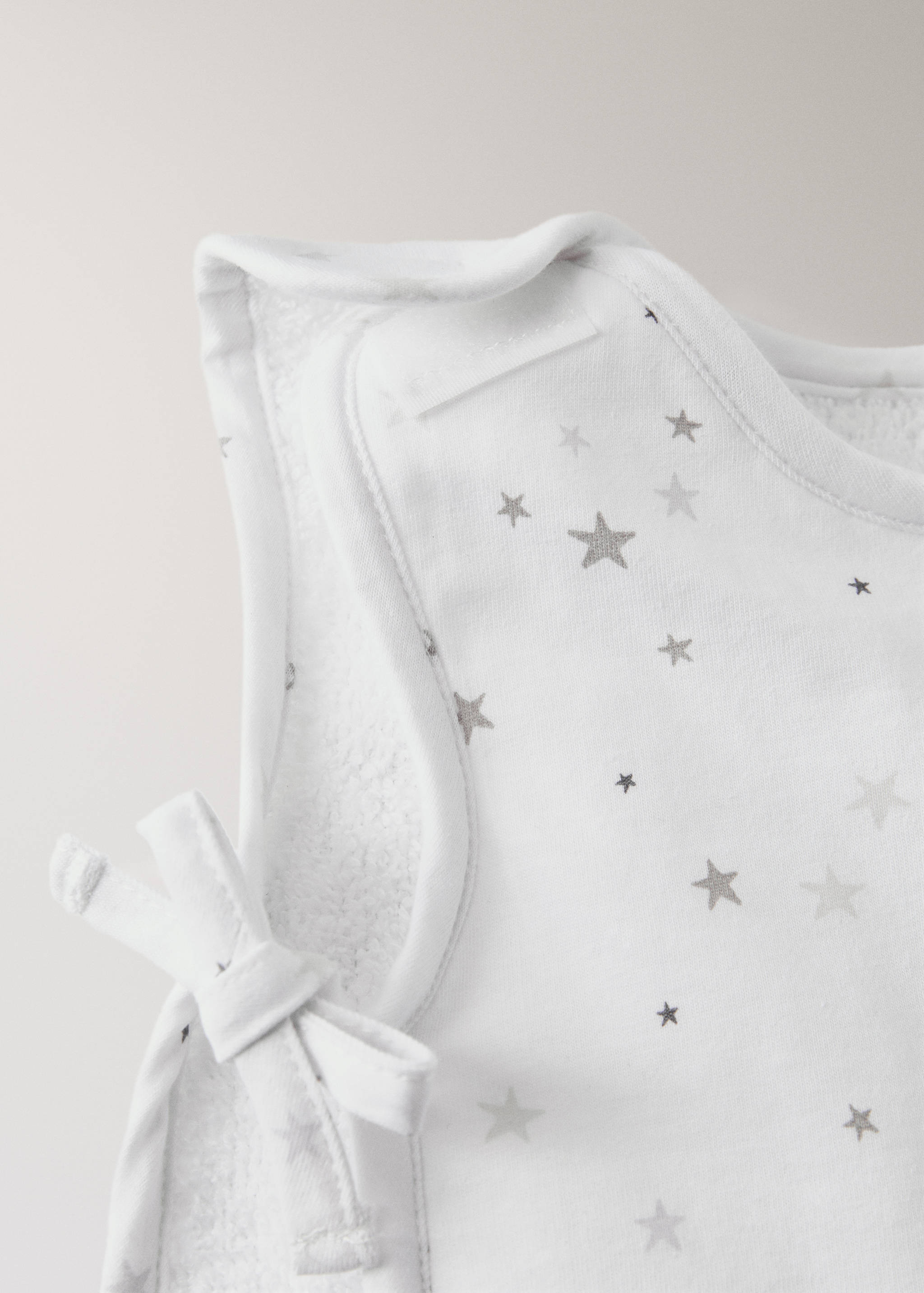 Babete com estampado de estrelas - Pormenor do artigo 1