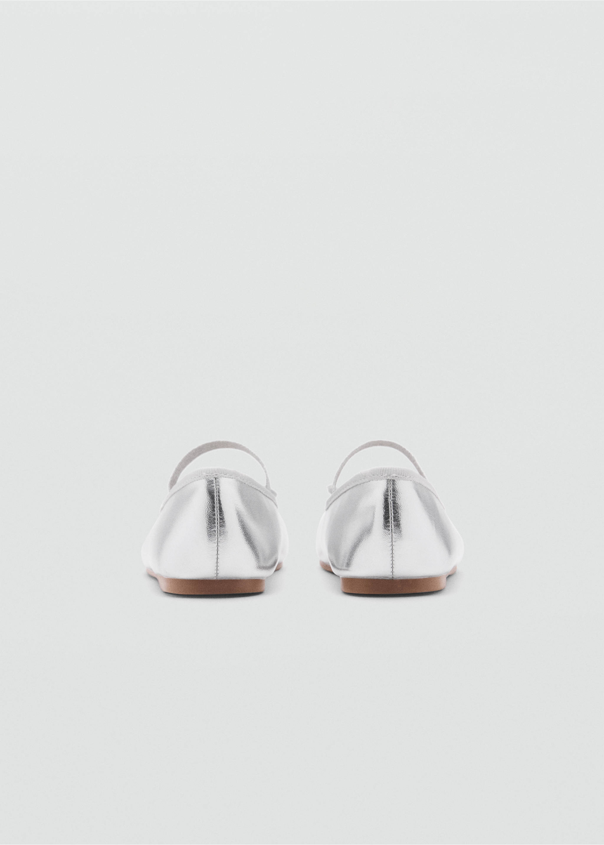 Bailarinas metalizadas tira - Detalle del artículo 1, Plata. Ref: 87053641-00.