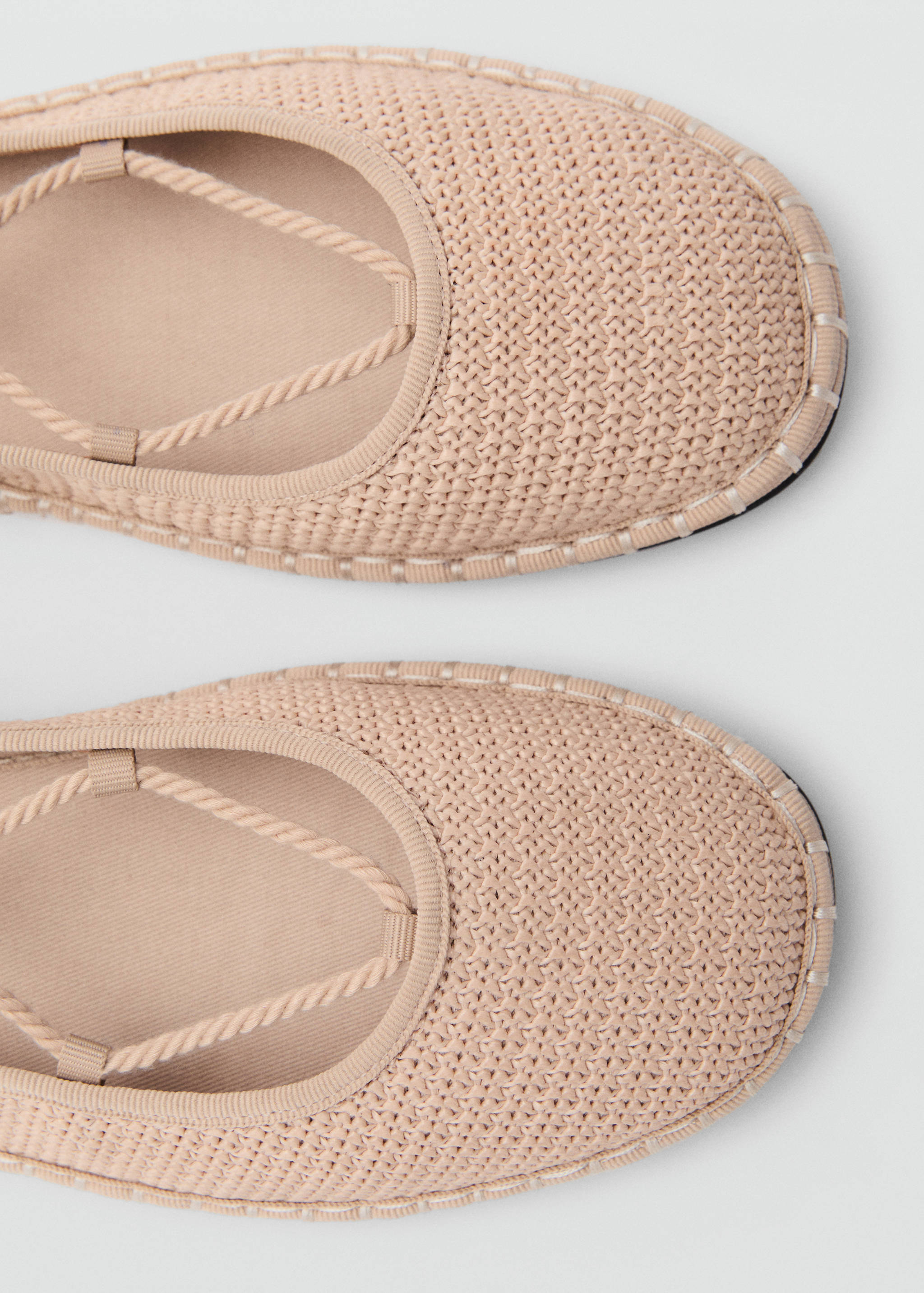 Фактурные балетки со шнурками - Деталь изделия 2