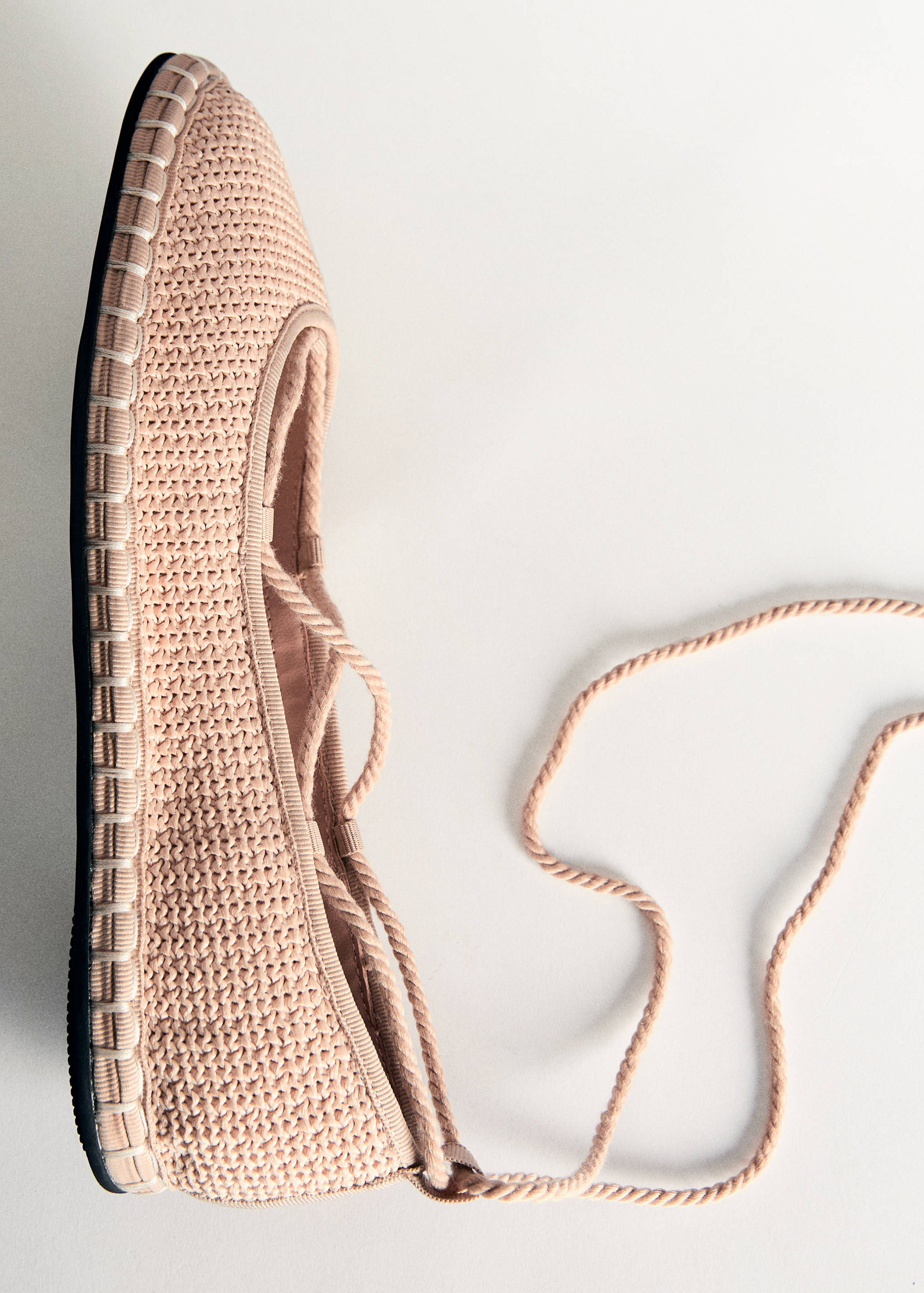 Фактурные балетки со шнурками - Деталь изделия 5