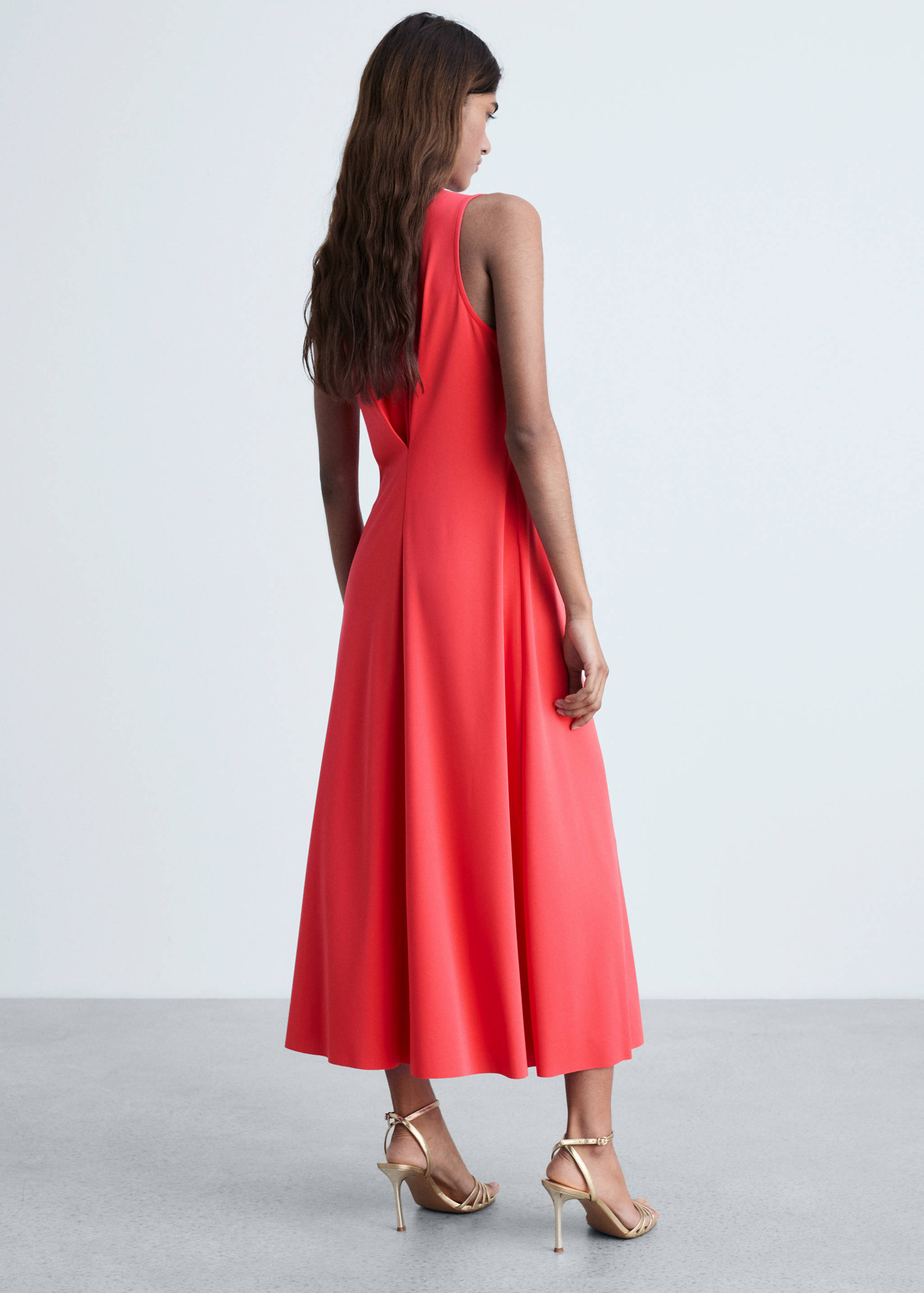 V-neck knitted dress - Reverse of the article