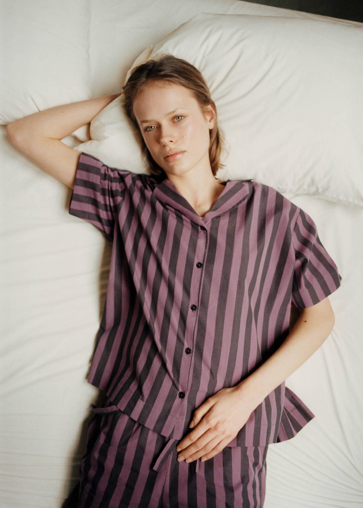 Two-tone woven striped short shirt — Plum