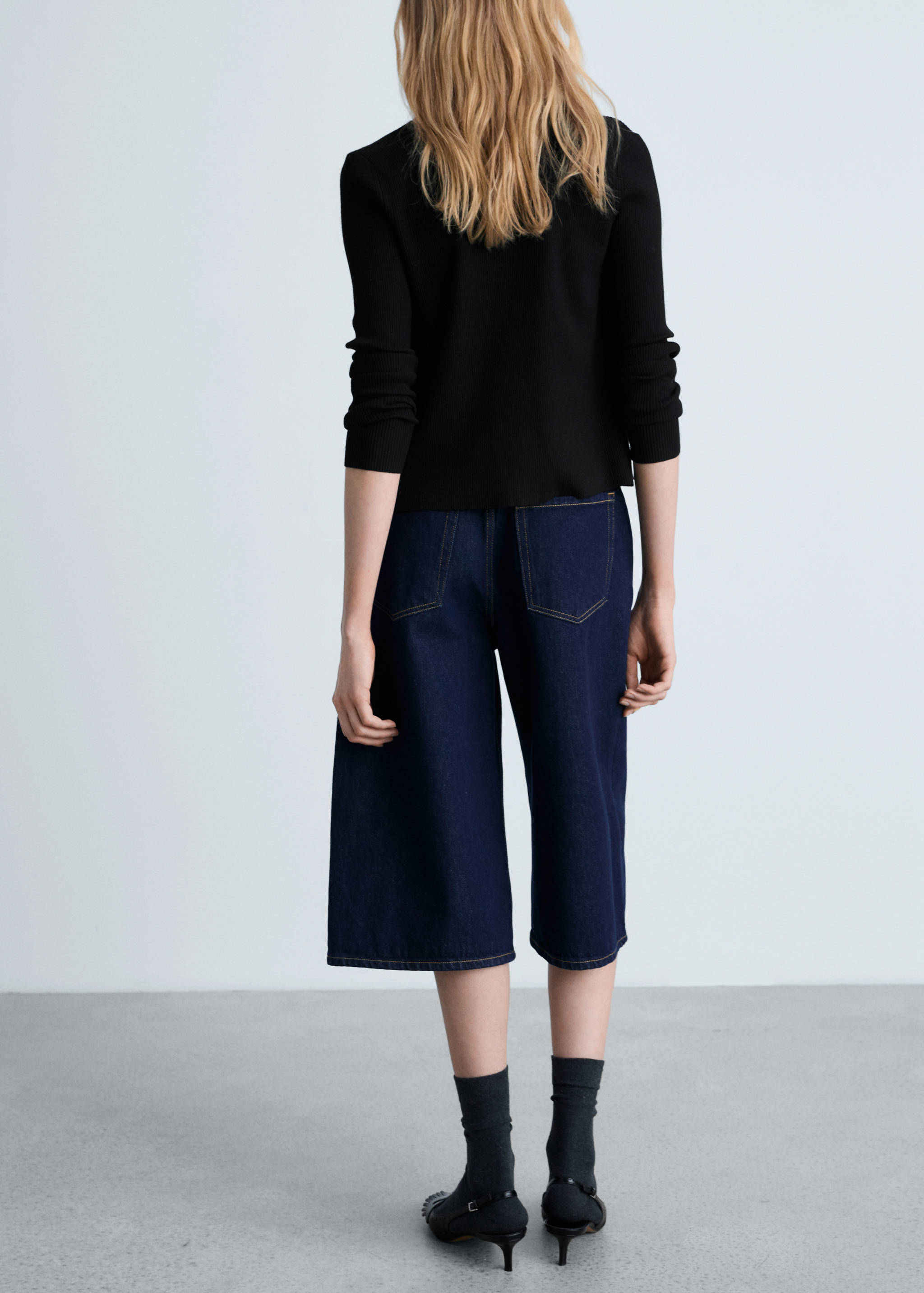 V-neck knitted cardigan - Reverse of the article