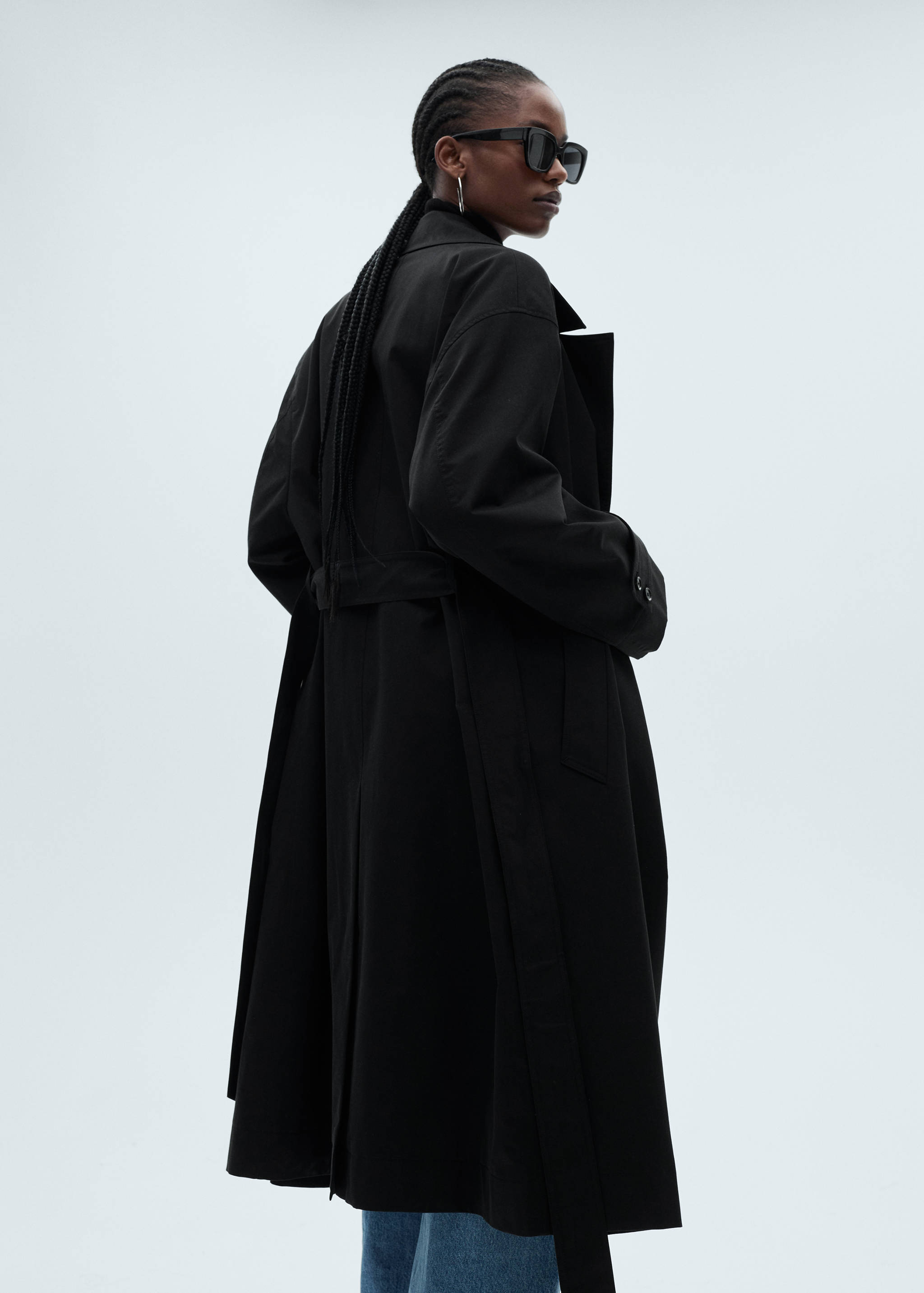 Long oversized double-breasted trench coat - Details of the article 4