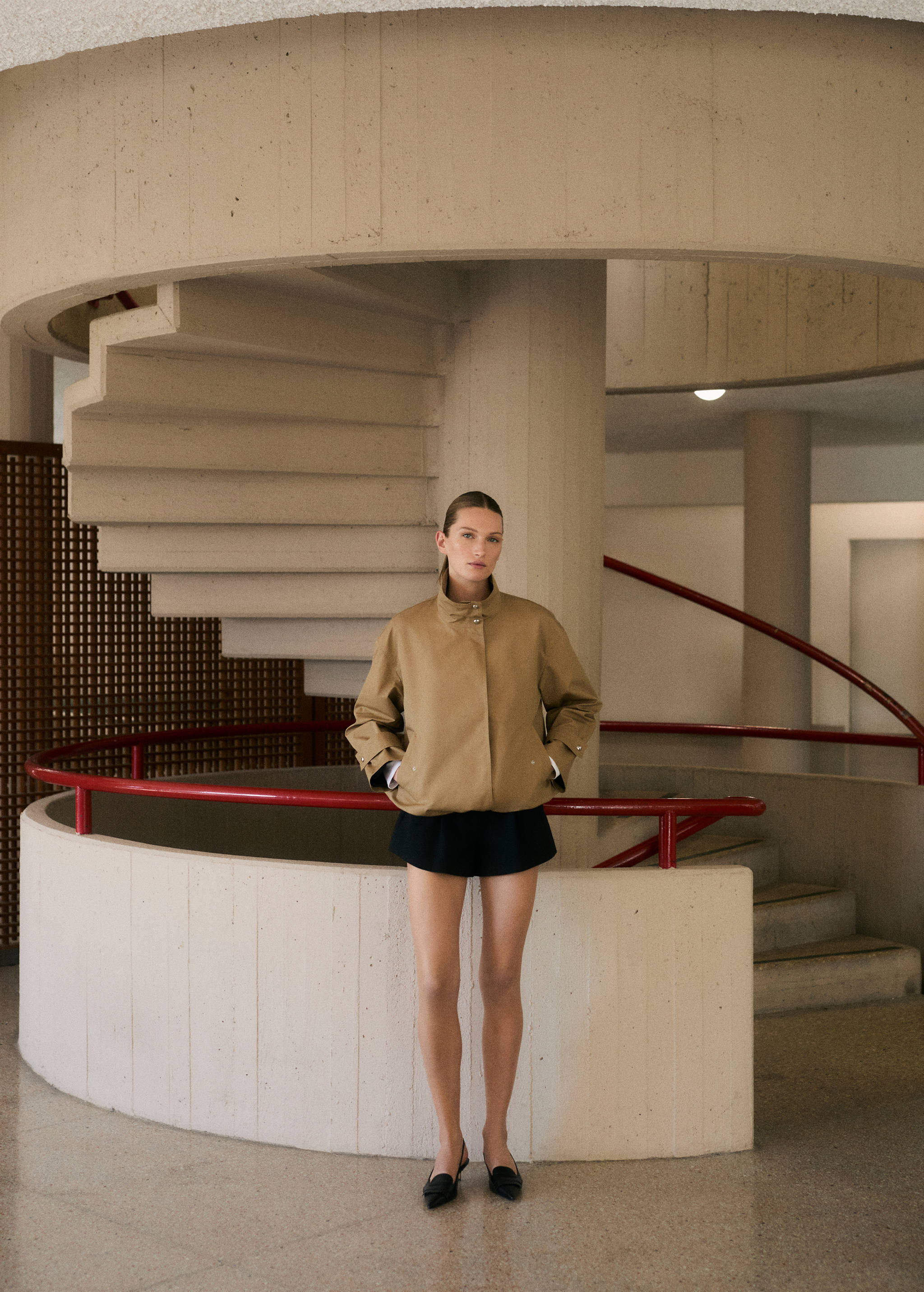 Cotton parka with gathered hem - General plane