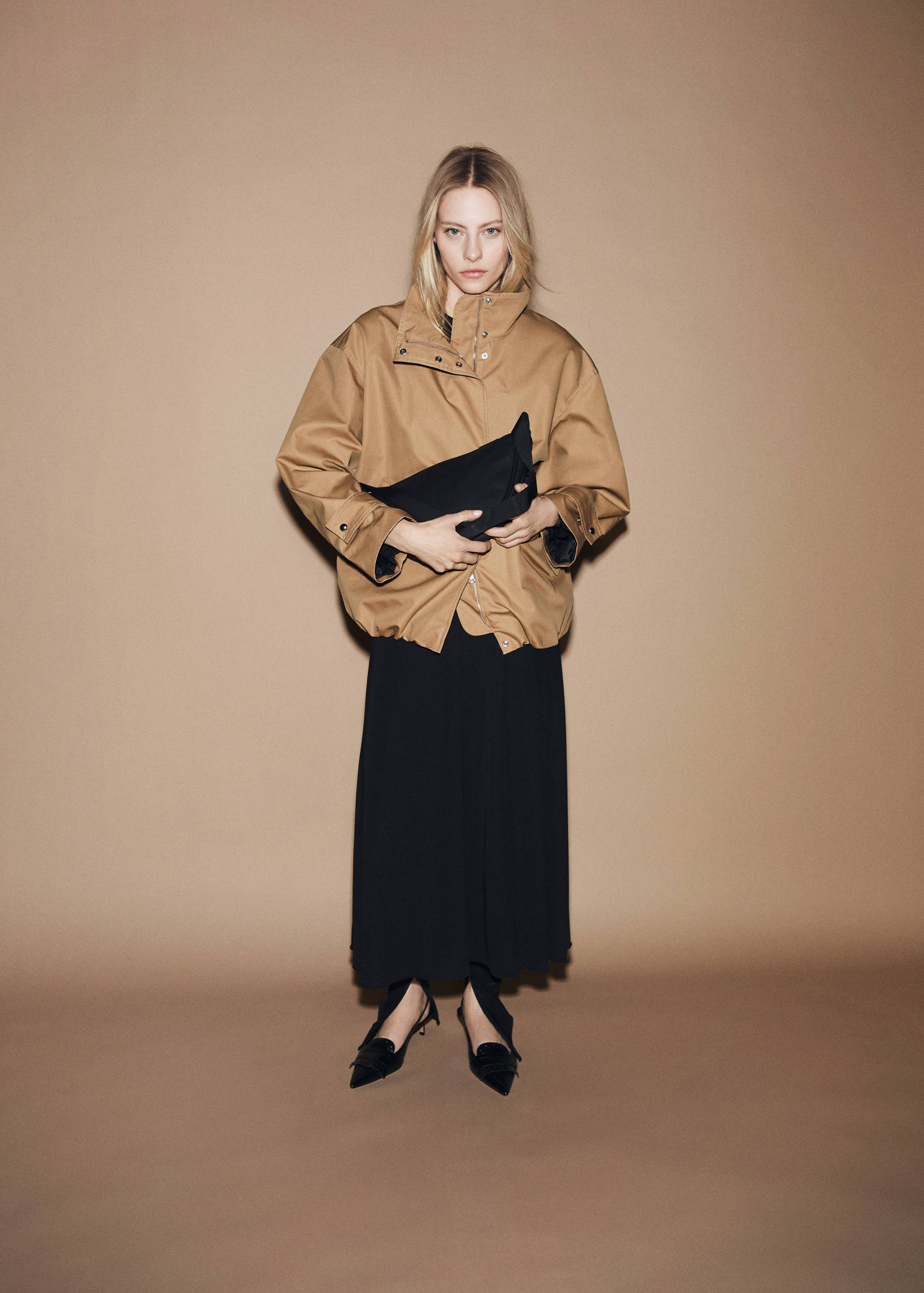 Cotton parka with gathered hem - Details of the article 9