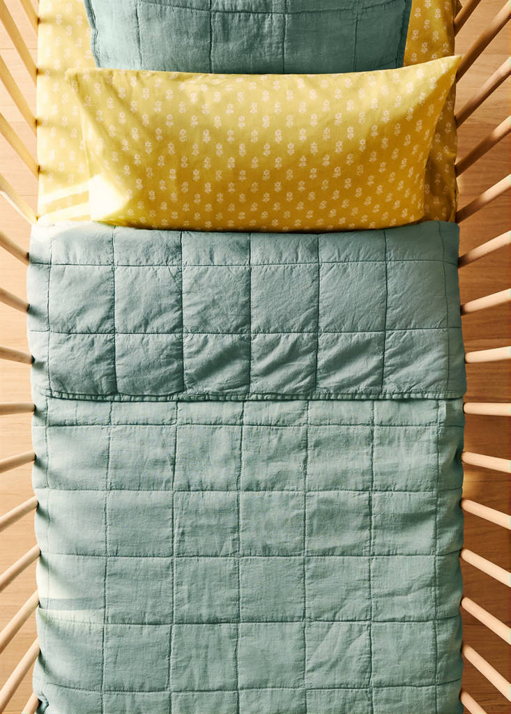 MANGO HOME - Édredon berceau en lin et coton garment-dyed vert - 100x120cm