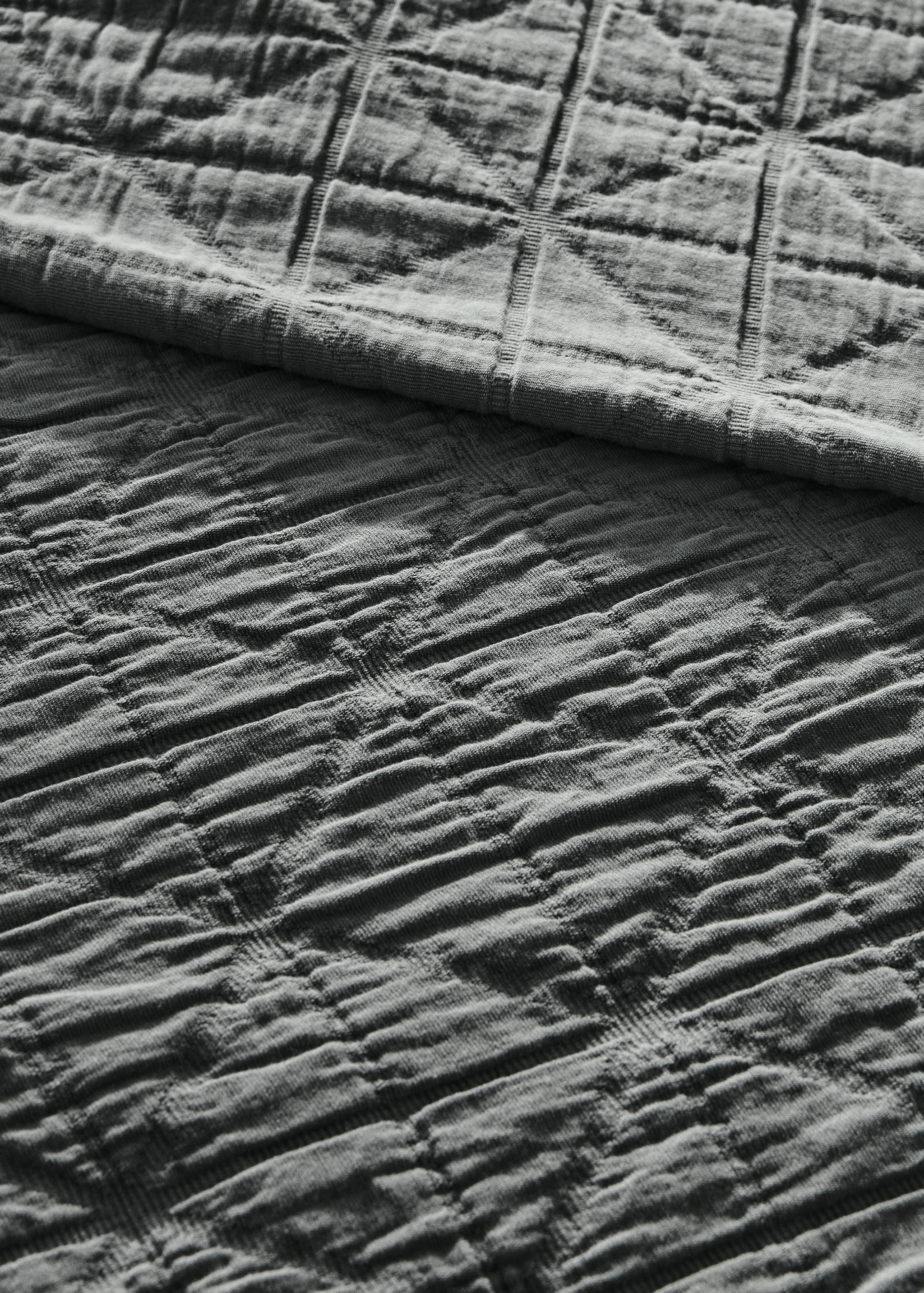 Narzuta z bawełnianego żakardu w romby farbowana po uszyciu na łóżko dziecięce 90/105 cm - Szczegóły artykułu 7