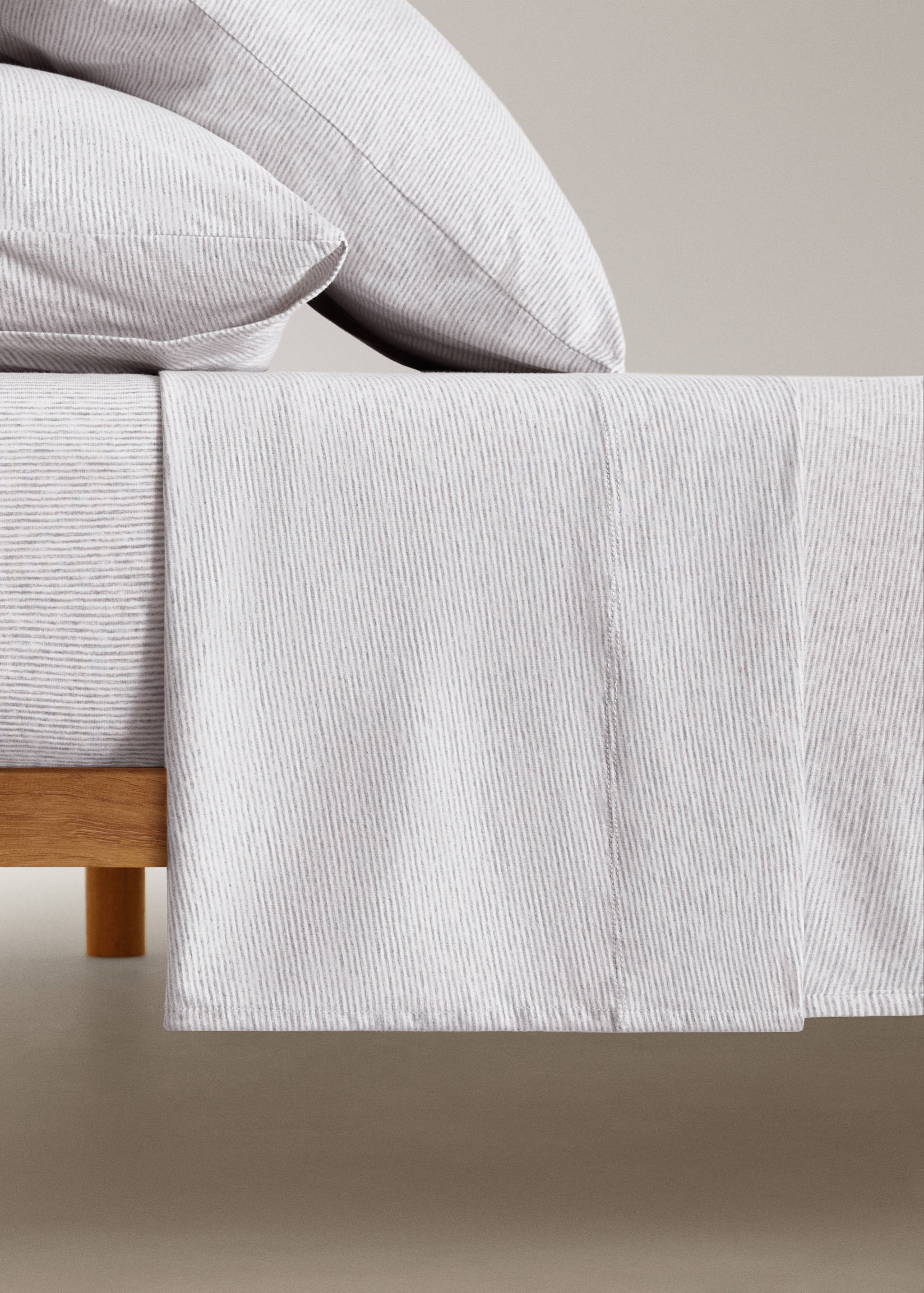 Cotton striped children's top sheet for 90cm bed - Article without model