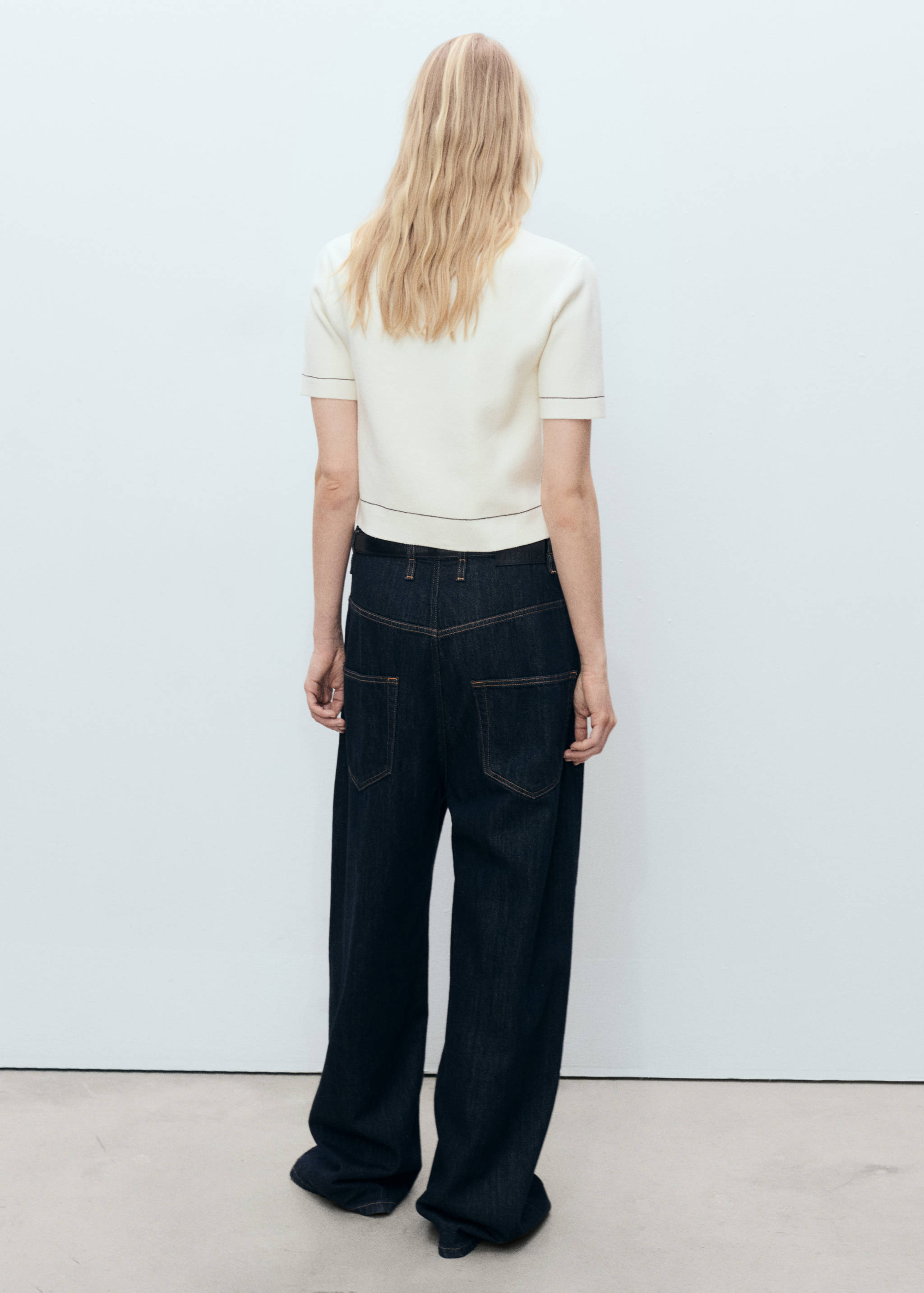 Cropped cardigan with contrasting trim - Reverse of the article