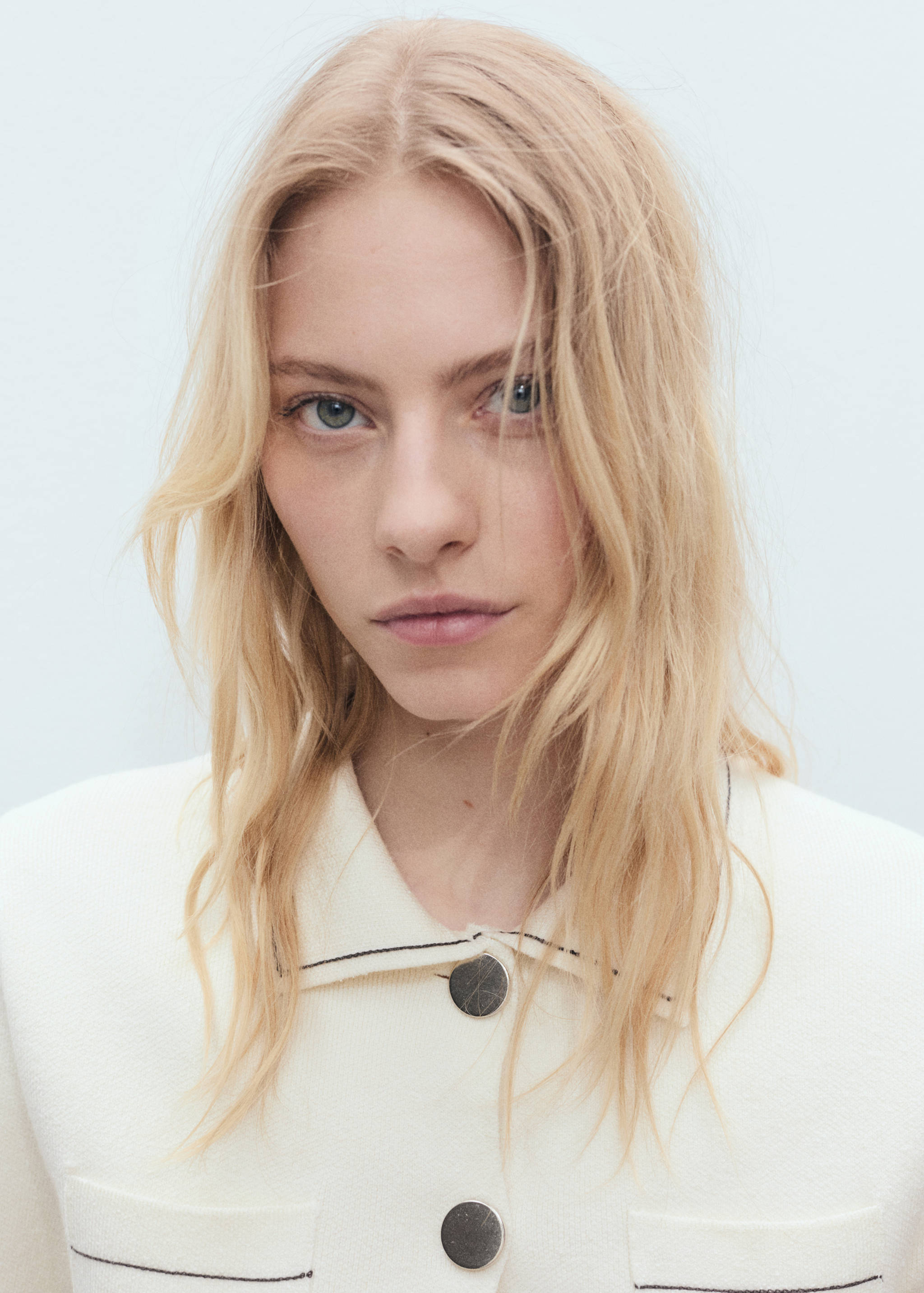 Cropped cardigan with contrasting trim - Details of the article 1