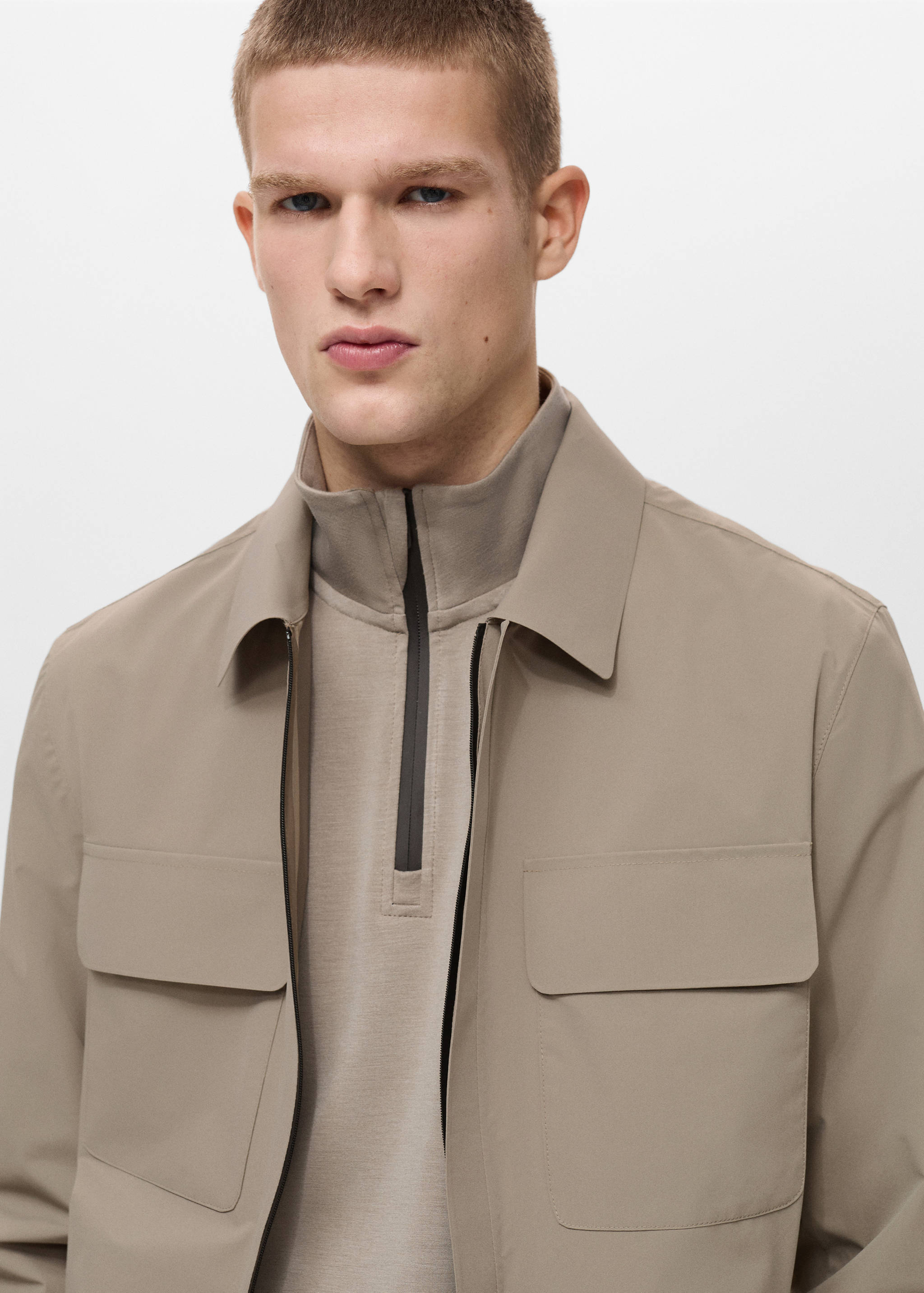 Water-repellent jacket with pockets - Details of the article 1