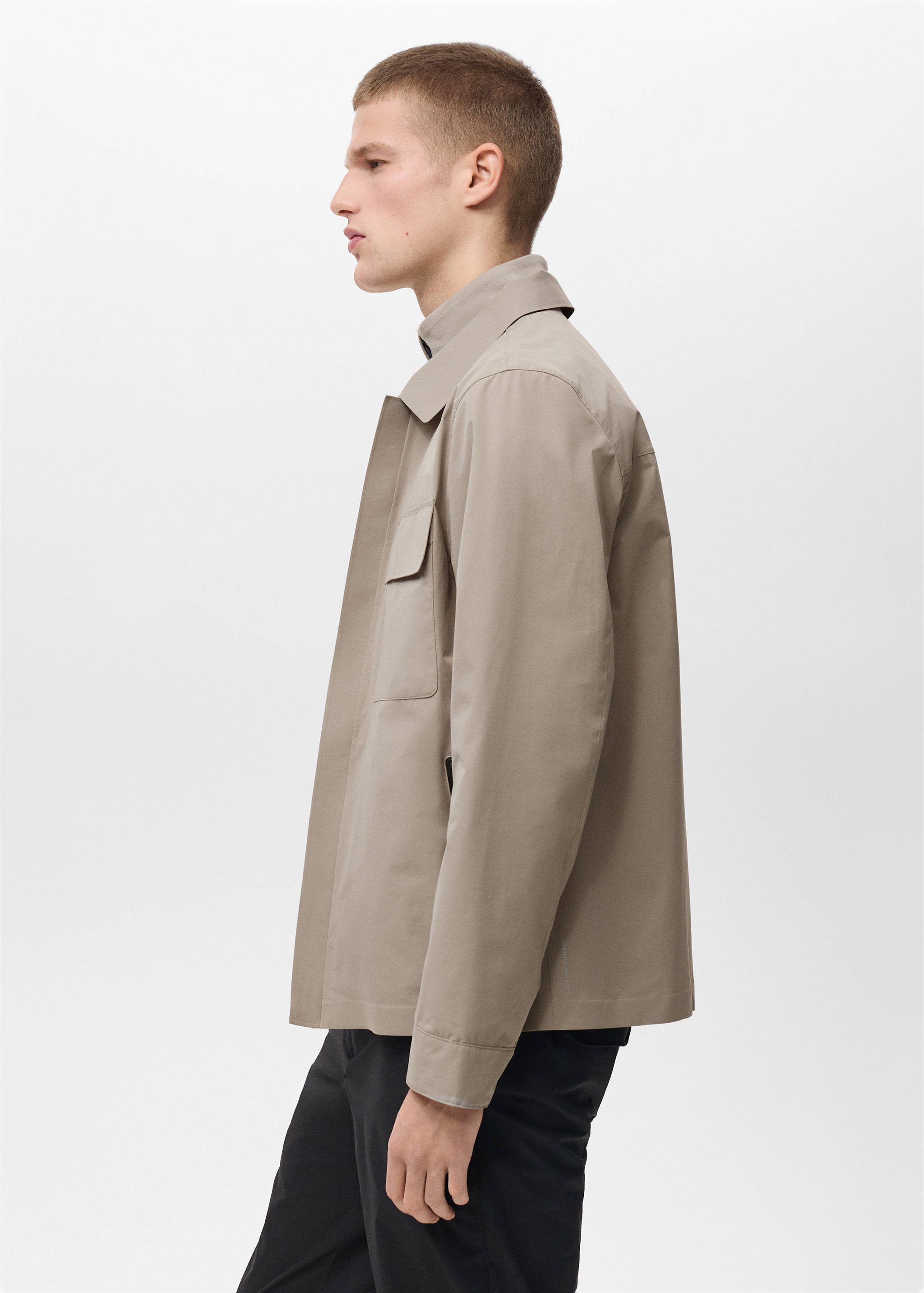 Water-repellent jacket with pockets - Details of the article 2