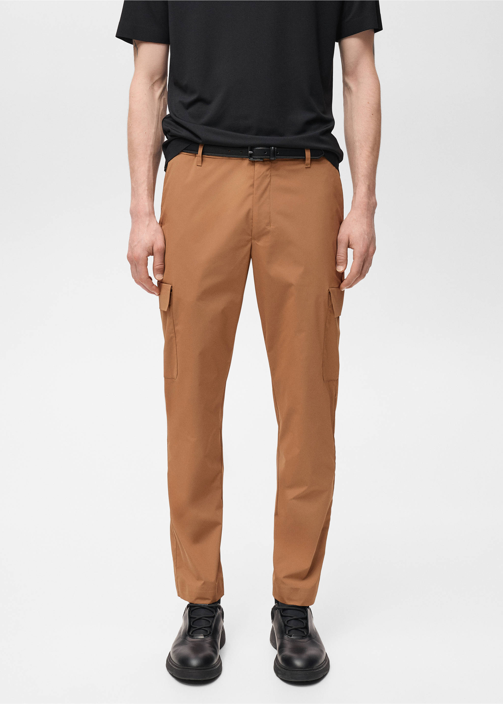 Pantalón cargo termorregulador comfort stretch - Plano medio, Marrón tabaco. Ref: 87054390-00.