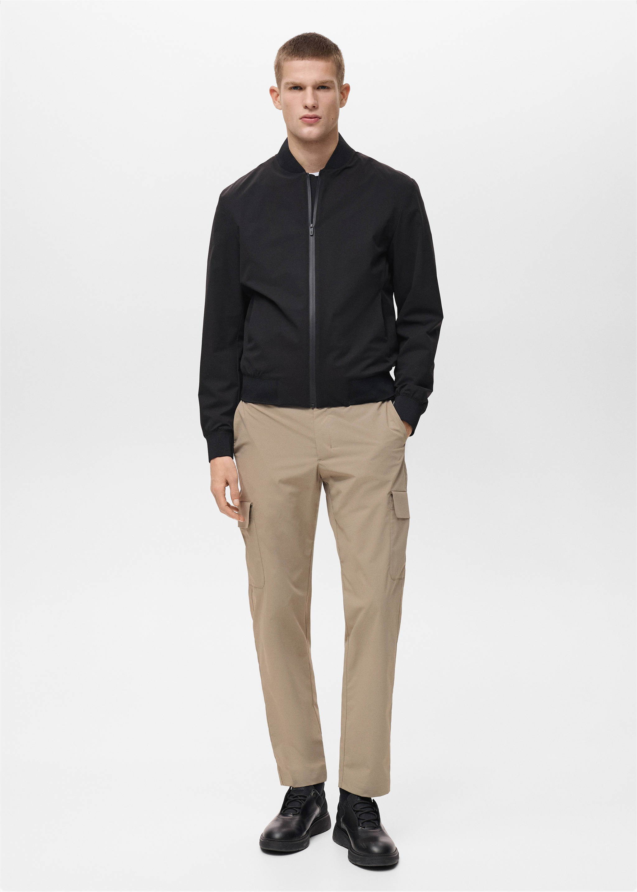 Pantalón cargo termorregulador comfort stretch - Plano general, Marrón medio. Ref: 87054390-00.