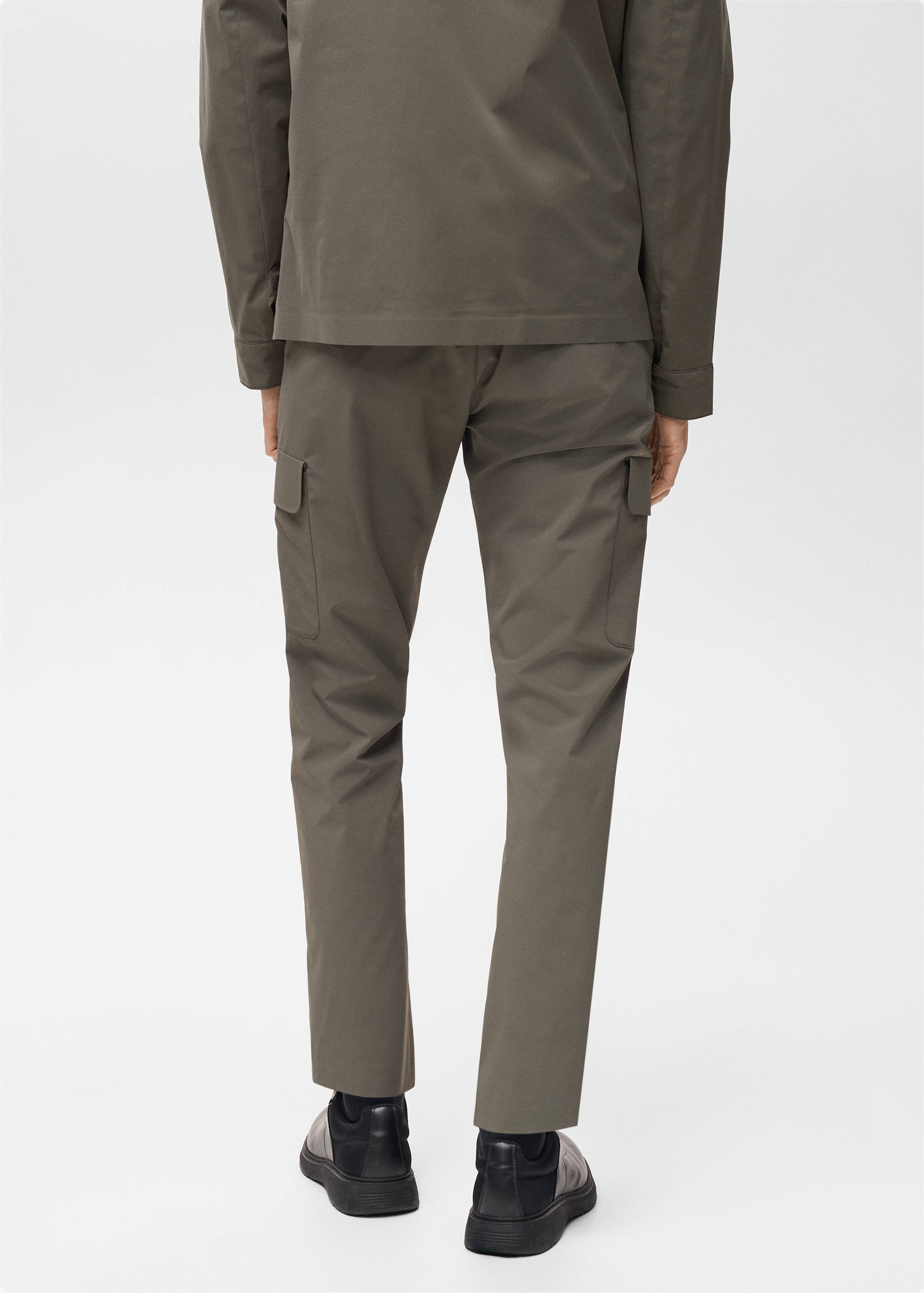 Thermoregulating comfort stretch cargo trousers - Verso de l’article