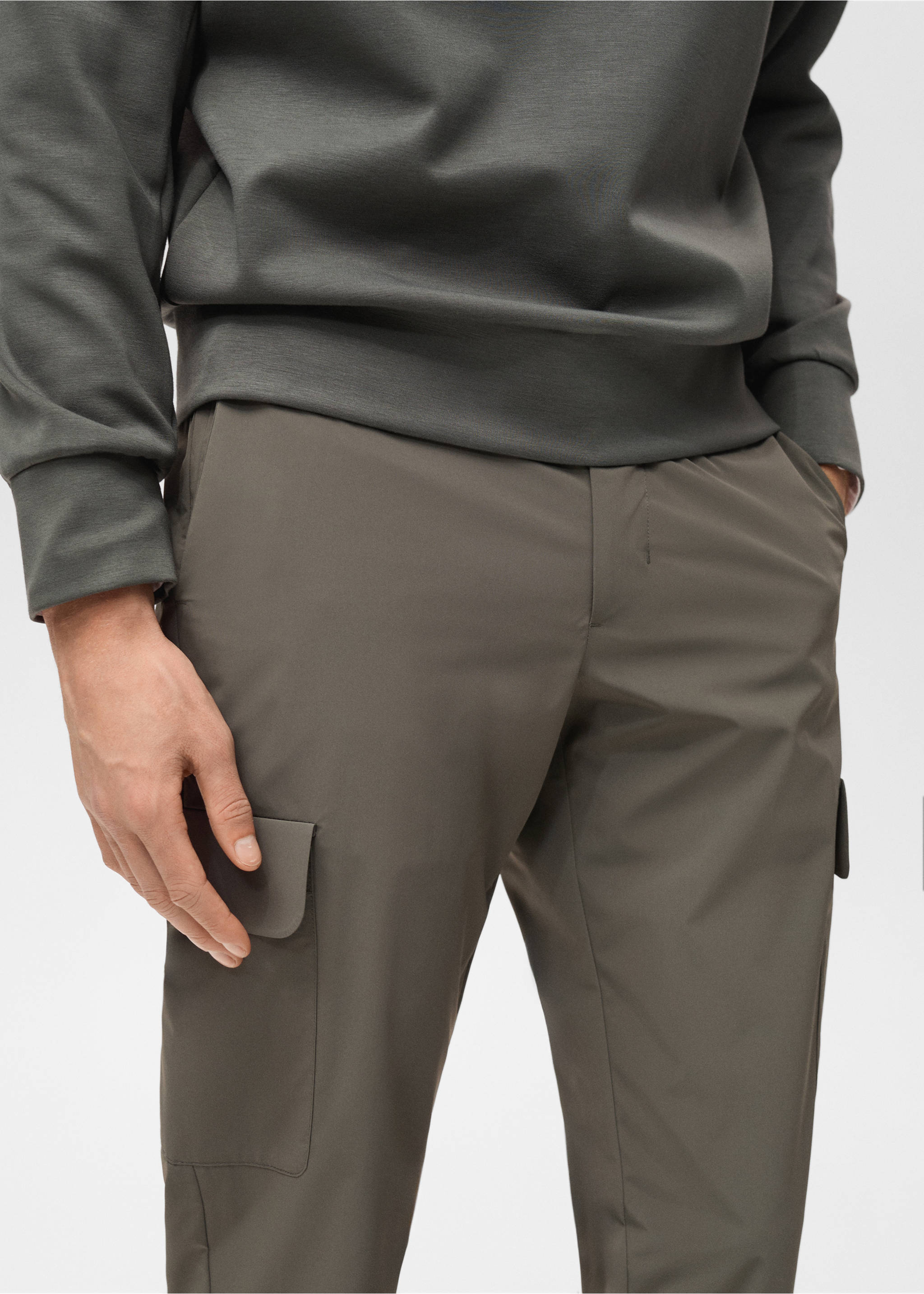 Pantalón cargo termorregulador comfort stretch - Detalle del artículo 1, Verde medio. Ref: 87054390-00.