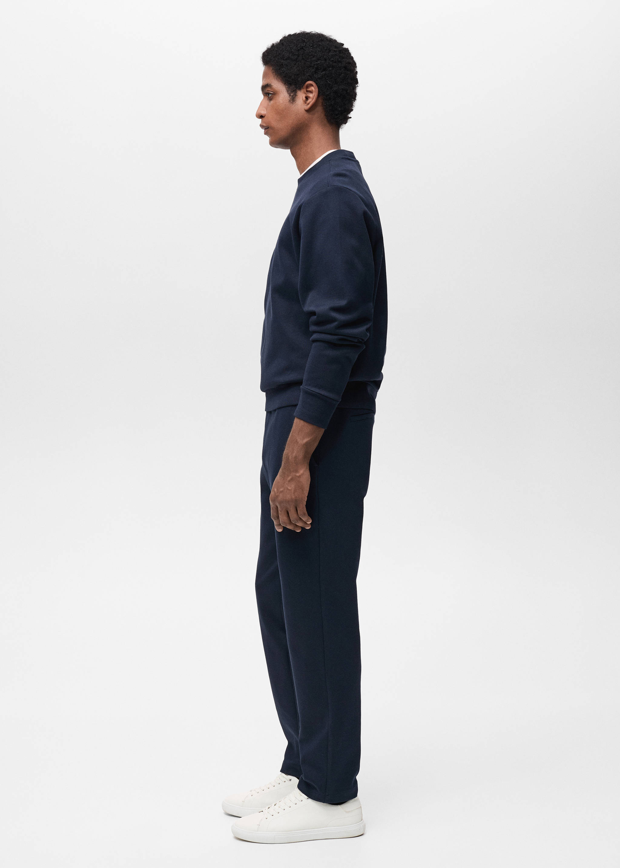 بلوزة قطنية بقصّة منتظمة - تفاصيل المنتج 2