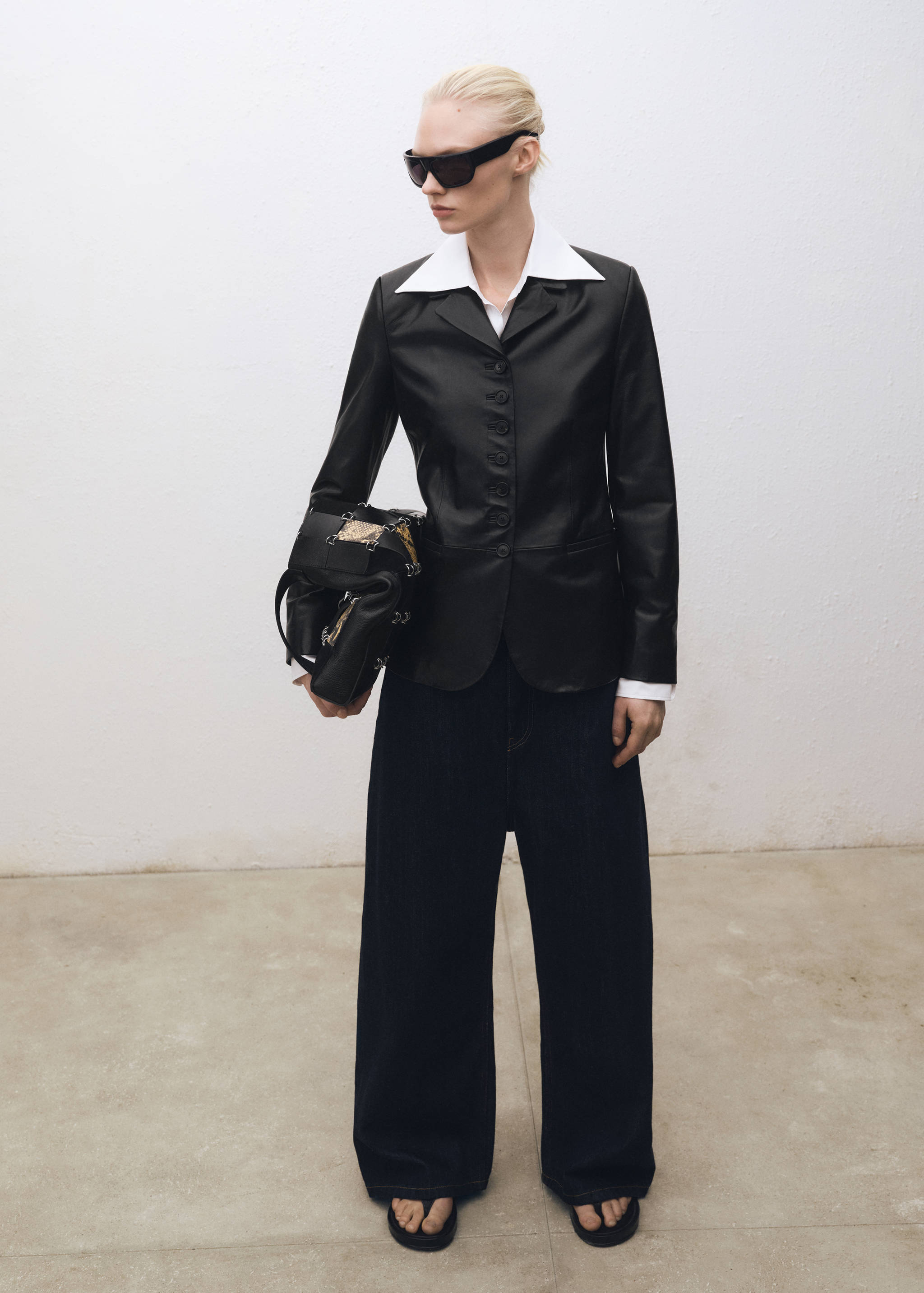 Leather jacket with buttons - General plane