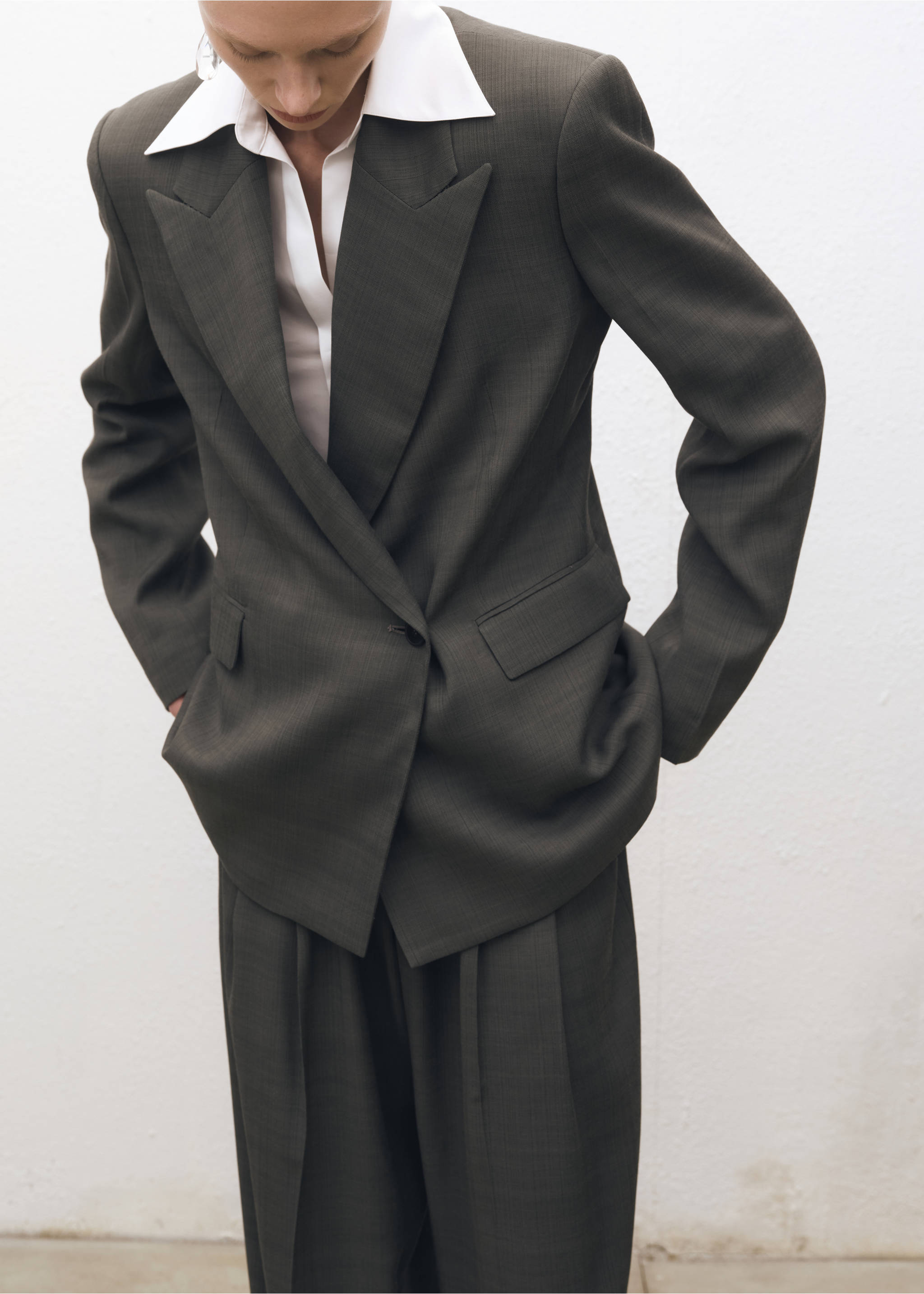 Oversized double-breasted suit jacket - Medium plane, Khaki. Ref: 87054420-00.
