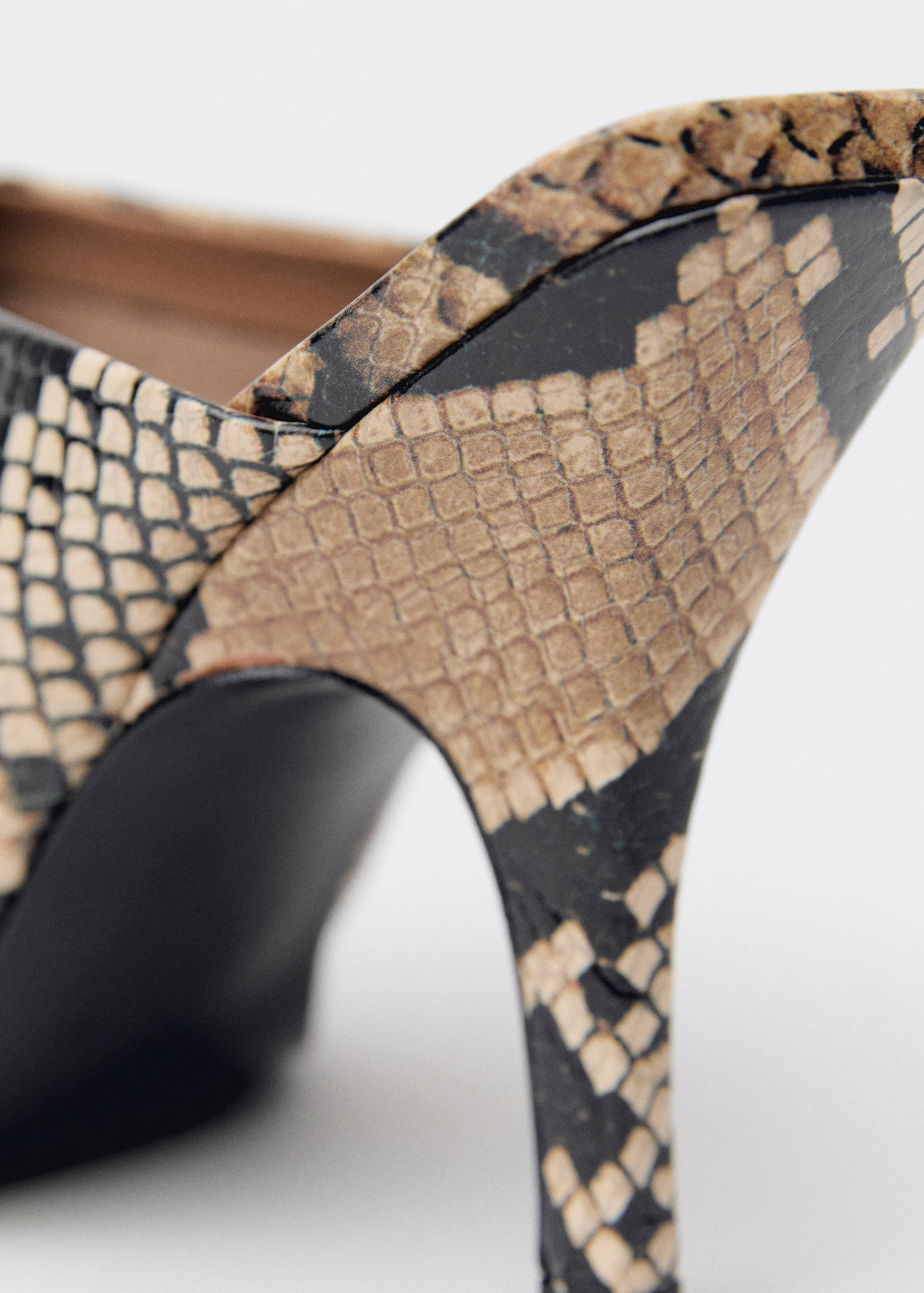 Animal-print open-back leather heeled shoes - Details of the article 3