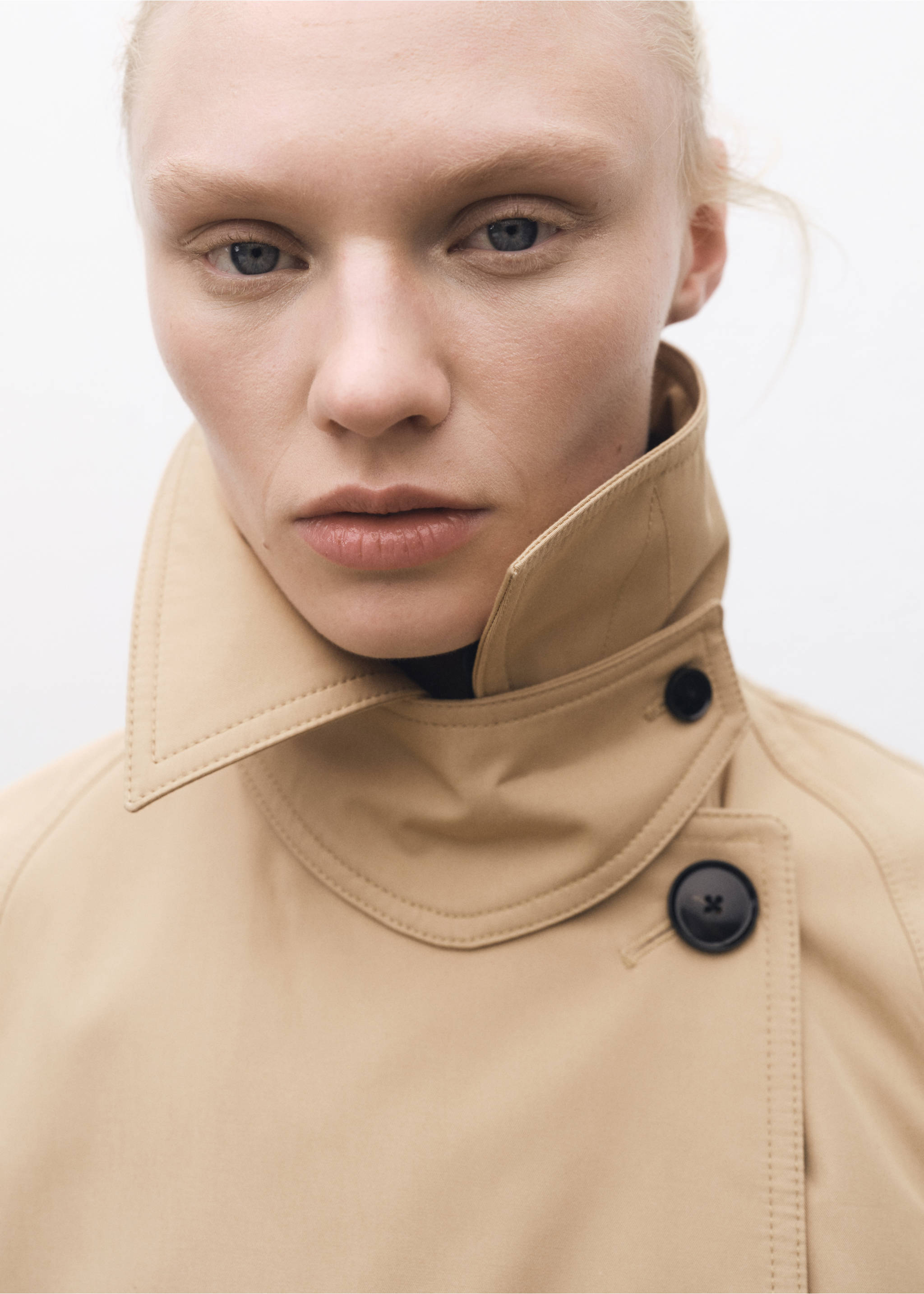 Long oversized cotton trench coat - Details of the article 1, Beige. Ref: 87054424-00.