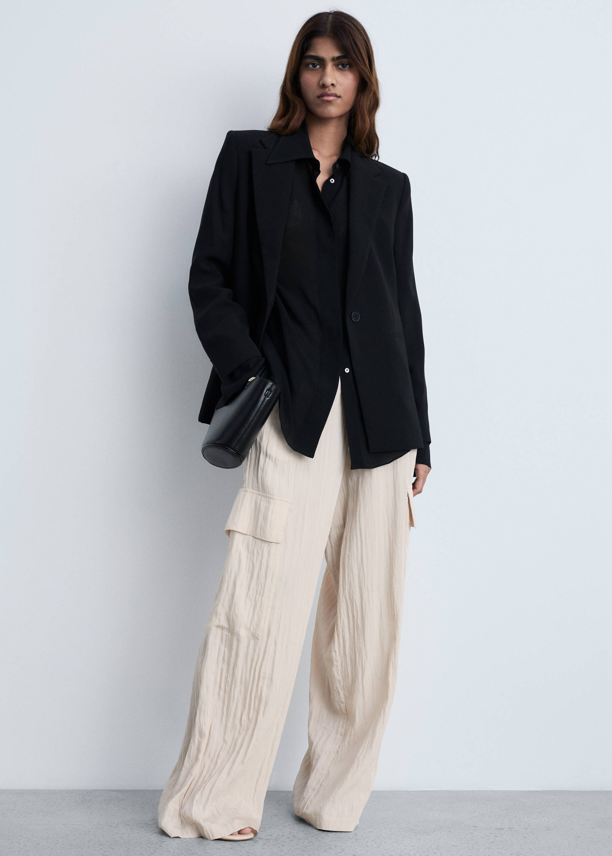 Textured cargo trousers - Details of the article 2