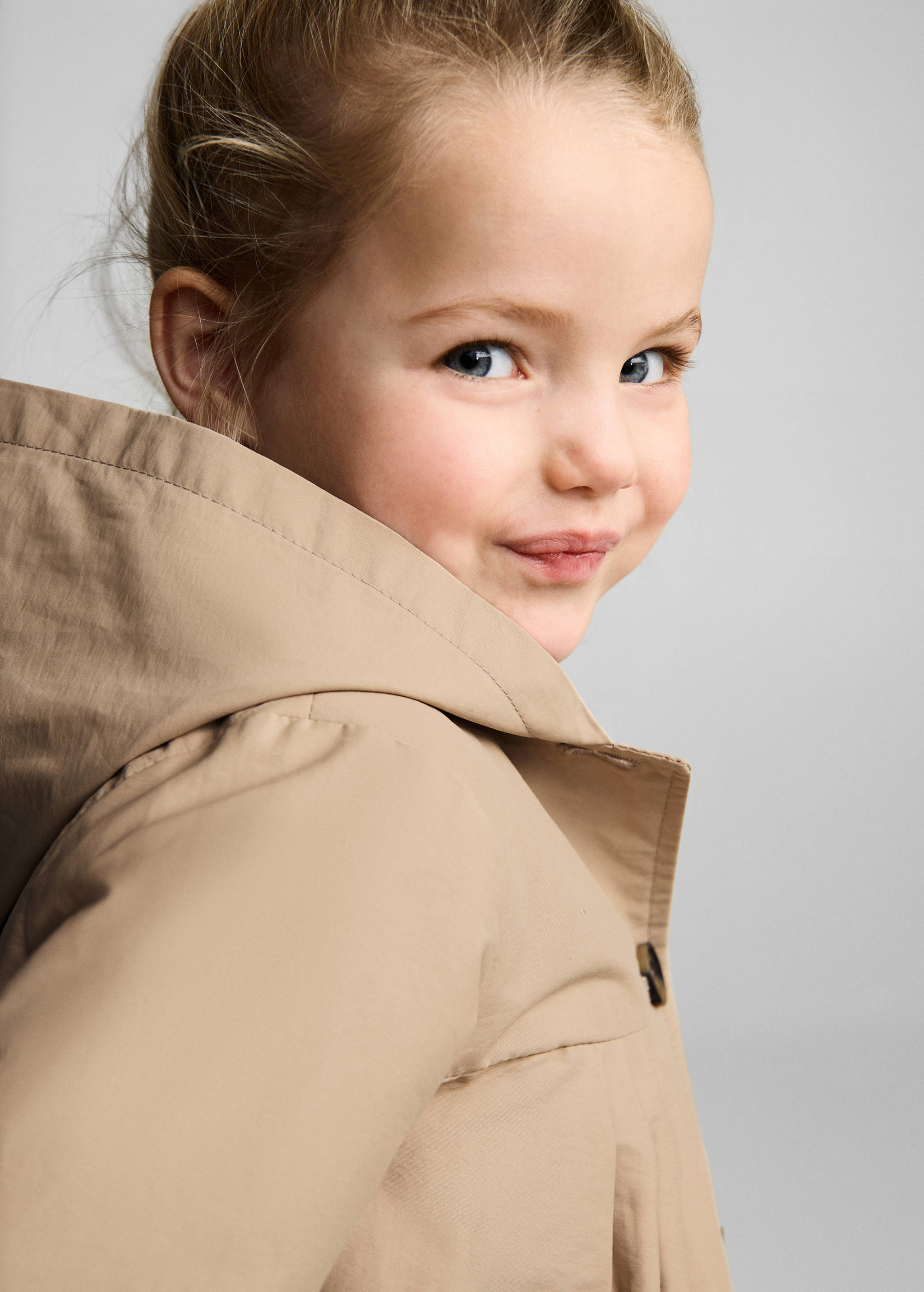 Buttons trench waistcoat - Details of the article 1