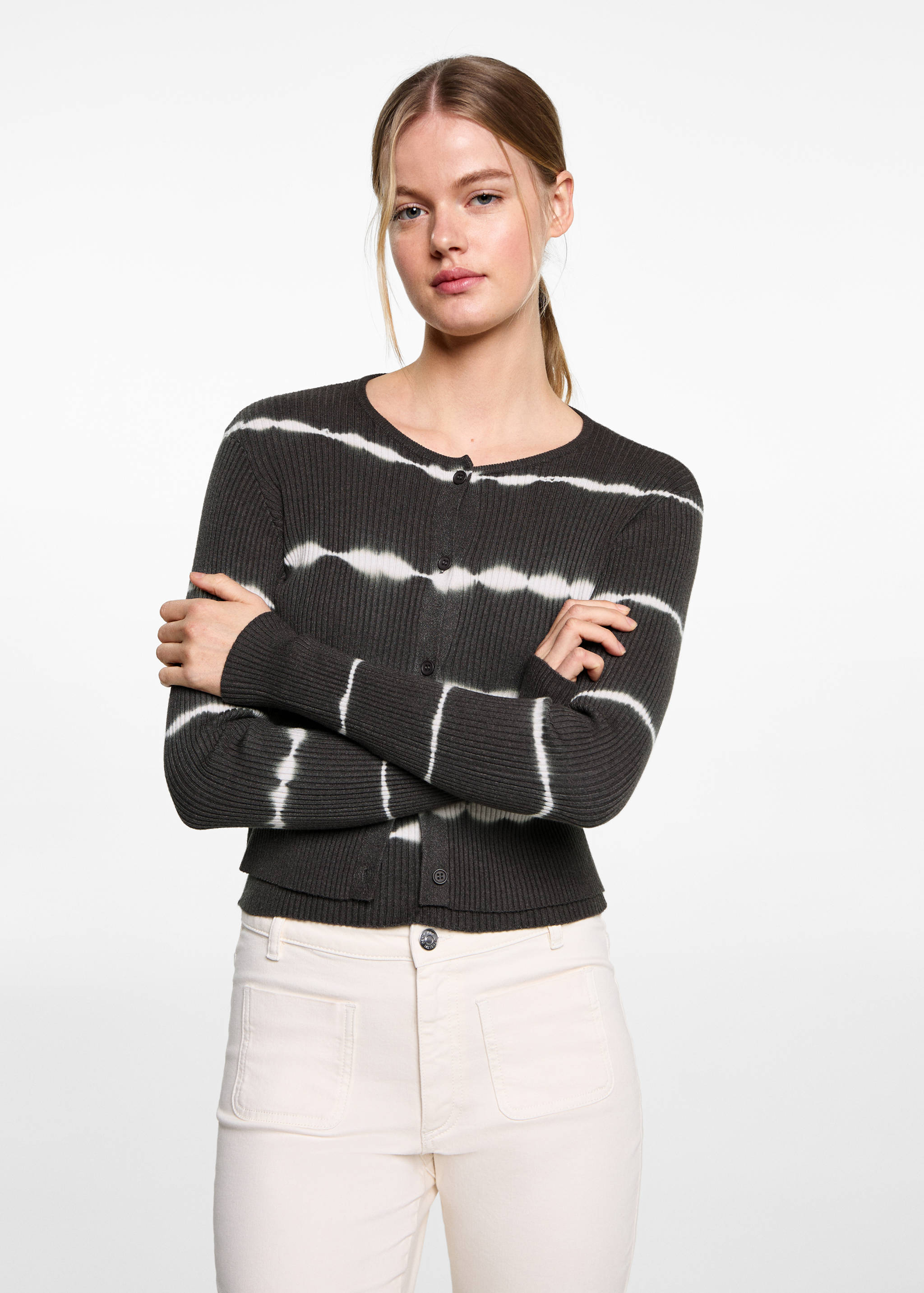 Cárdigan punto fino - Plano medio