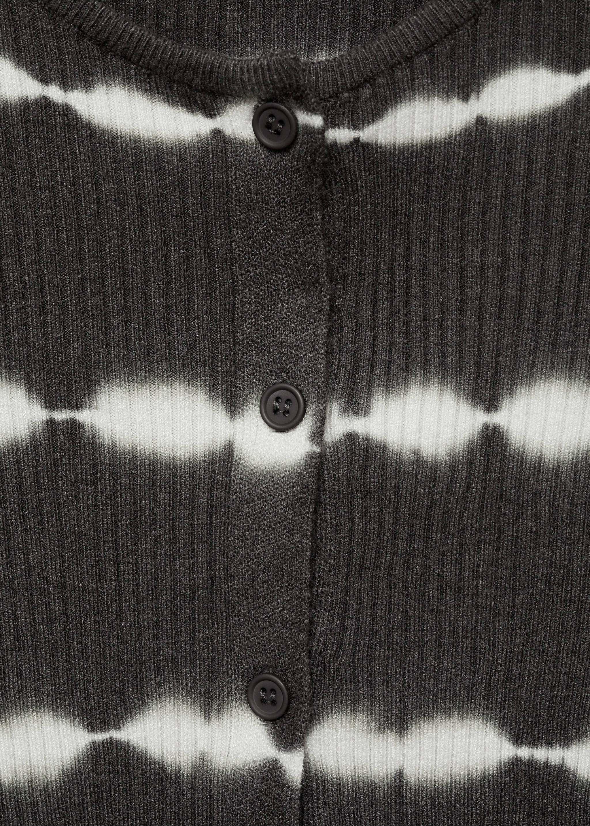 Fine-knit cardigan - Details of the article 8, Charcoal. Ref: 87054786-00.