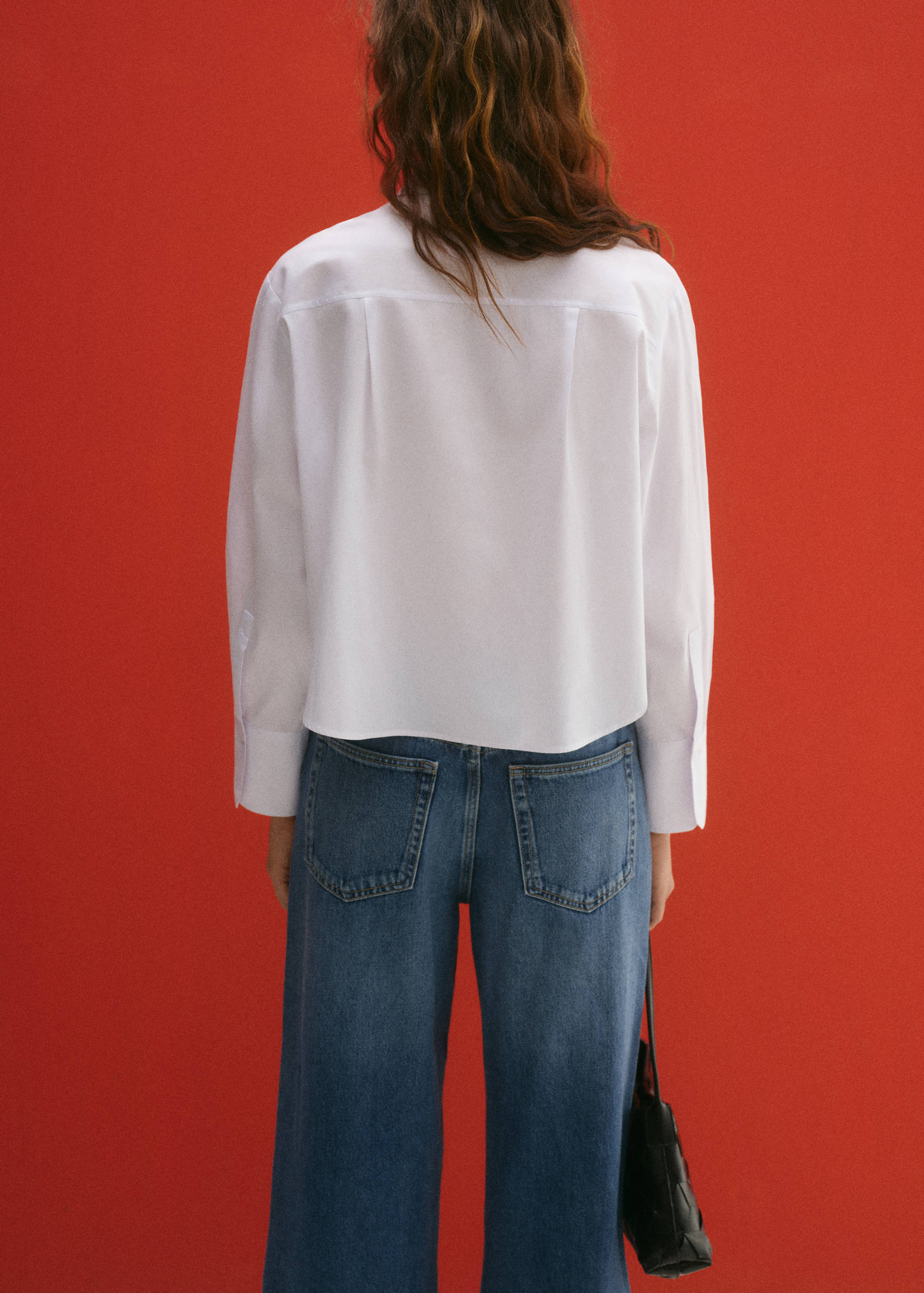 Regular cropped shirt - Reverse of the article